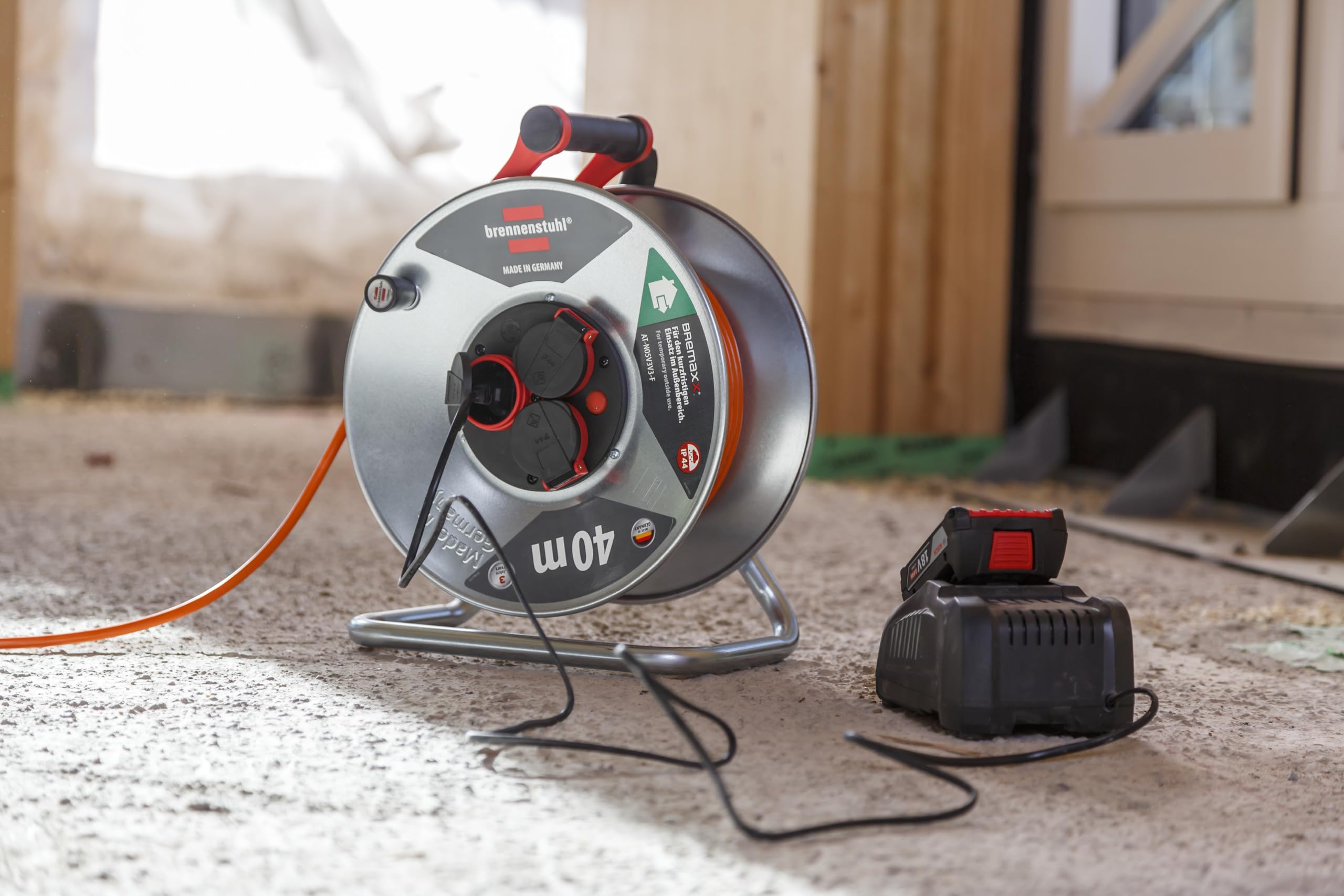 Brennenstuhl Garant S V2 bęben kablowy IP44, 40 m, do użytku na zewnątrz (Made in Germany, kabel w kolorze sygnałowym, pomarańczowy, z blachy stalowej, krótkotrwałe zastosowanie na zewnątrz) | Made in Germany, kabel w kolorze pomarańczowym, krótkotrwałe z