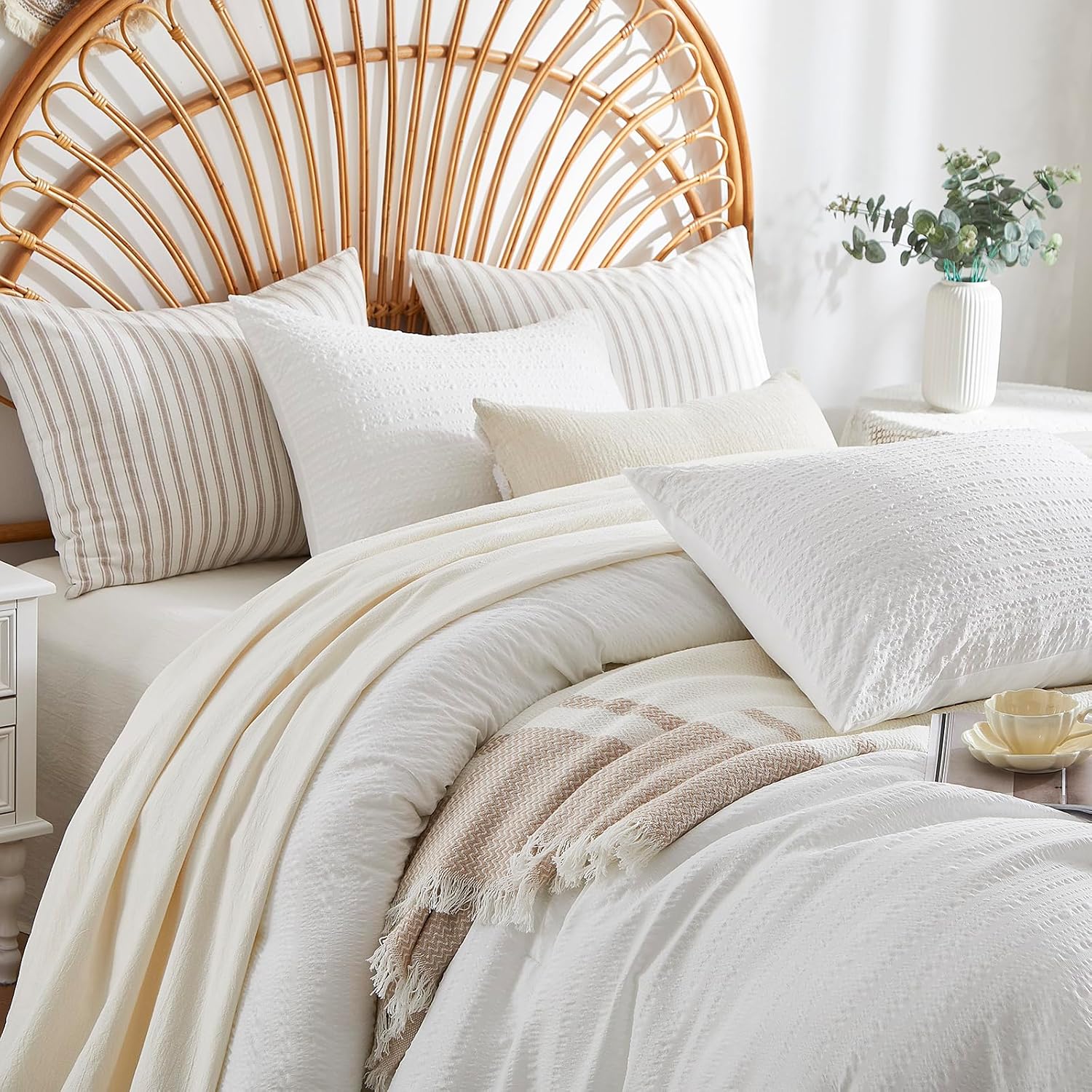 White Boho Seersucker Comforter Set Queen Size,Textured Lightweight Breathable Bedding 1 Comforter& 2 Shams