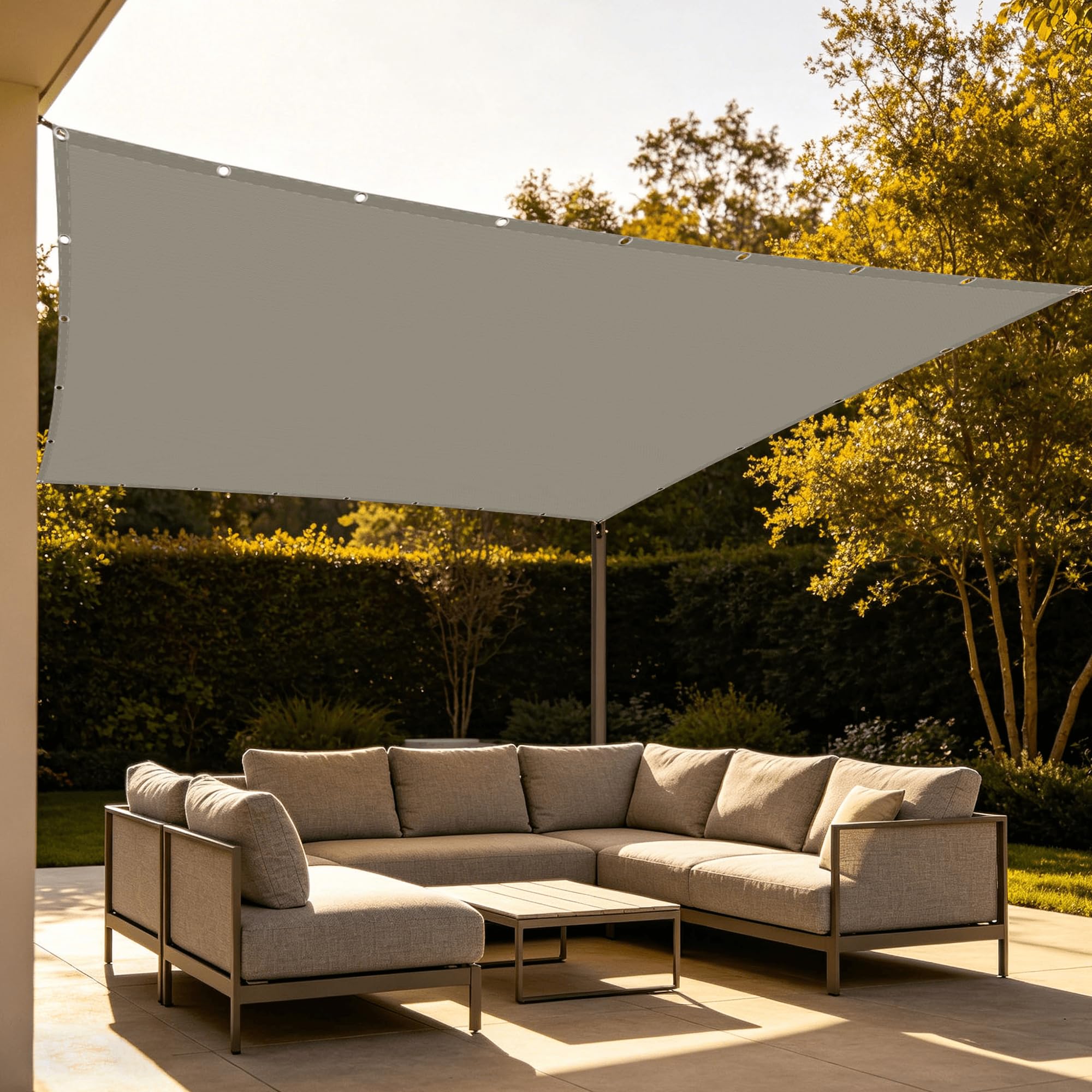 Voile d'ombrage 3.2 x 3.6 m toile solaire anti-UV et résistante pour terrasse