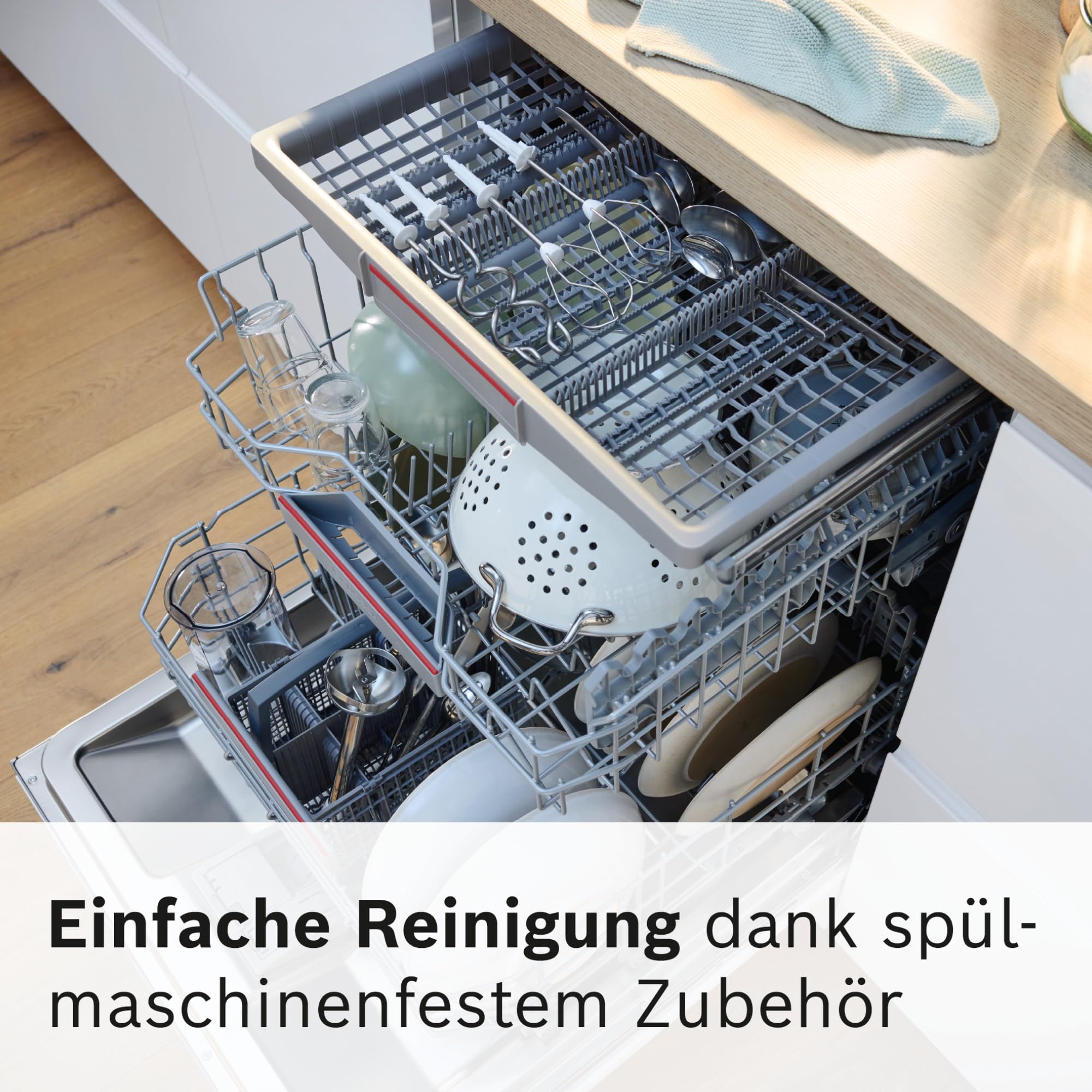 Bosch Handrührgerät, mit Pürierstab, Mixbecher, Edelstahl Rührer, Knethaken, spülmaschinenfest, 5 Stufen plus Turbotaste, weiß/grau, 750 W, ErgoMixx MFQ37470