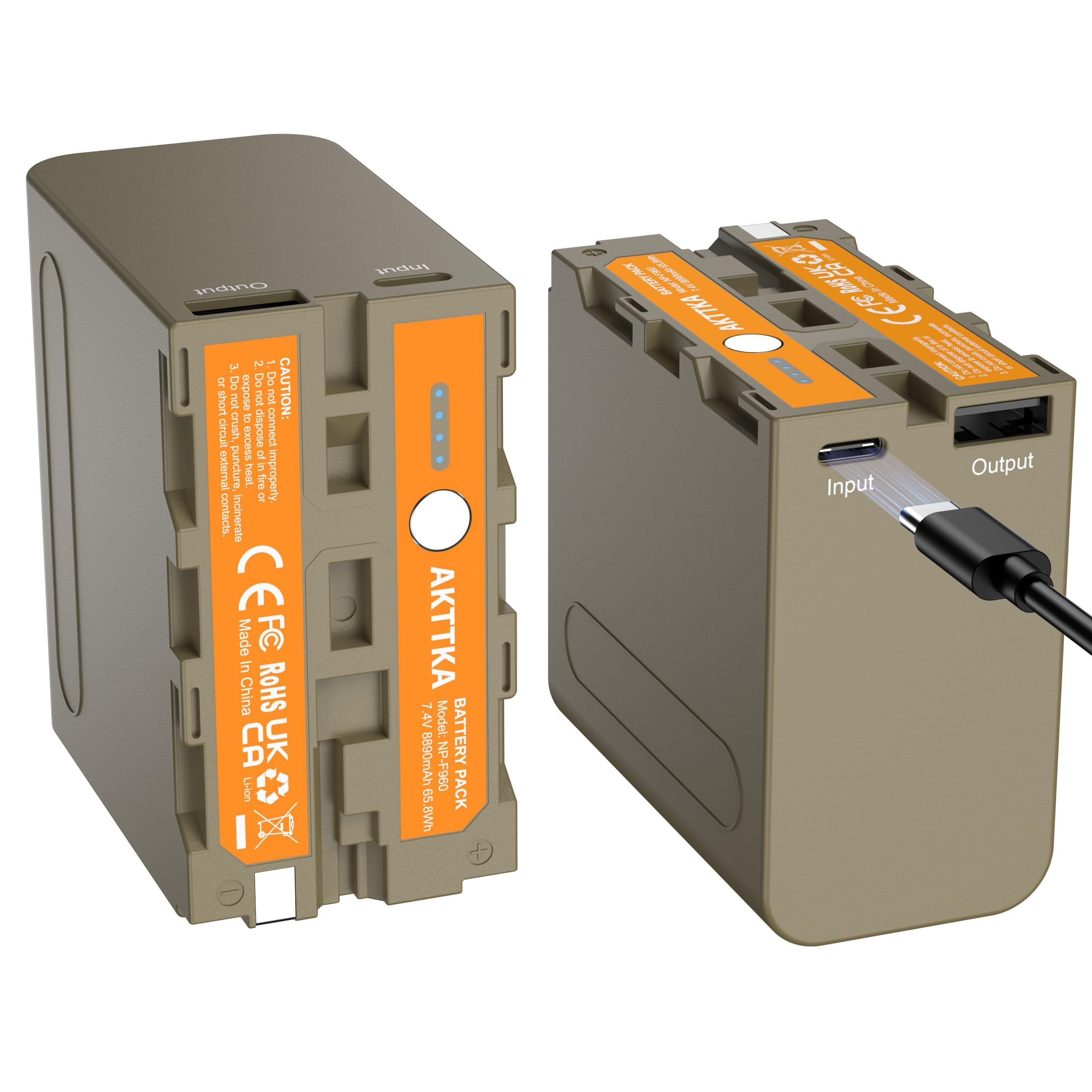 2er-Pack NP-F960 Akkus für Sony NP-F960 F970 F750 F550 F570 F330 – Schnellladefunktion mit USB-C-Eingang & USB-A-Ausgang – Wiederaufladbare Batterien für Kamera, Camcorder, Monitor & LED-Videol