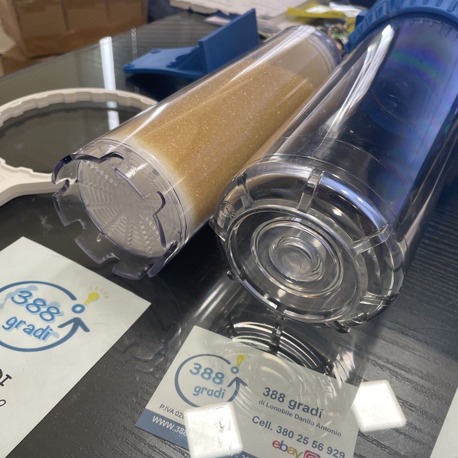 FILTRO CONTENITORE A RESINA CATIONICA ANTICALCARE 10" CON CONTENITORE STAFFA E CHIAVE