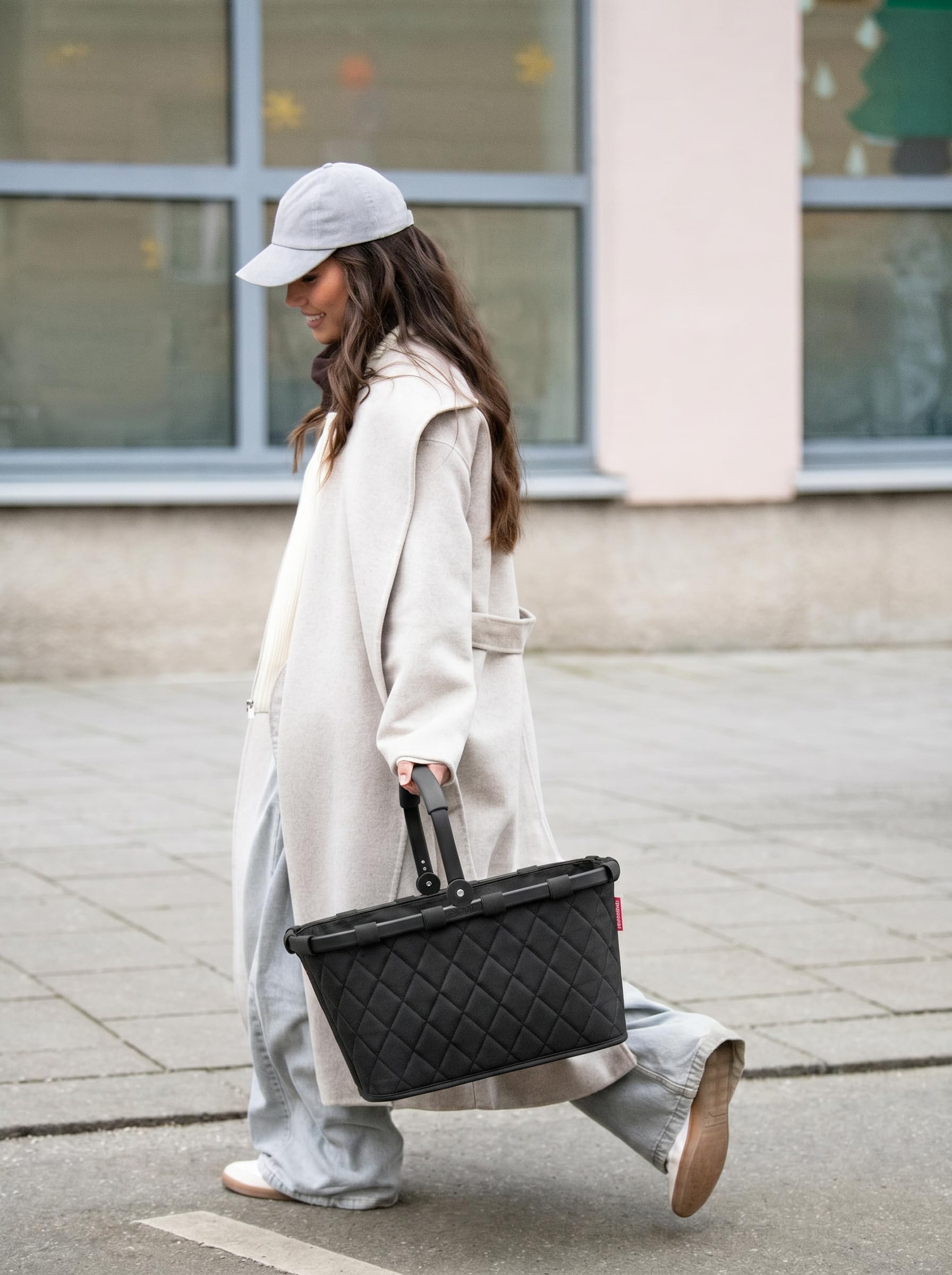 reisenthel Carrybag Frame Rhombus Black - Cesta de la compra estable con mucho espacio de almacenamiento y práctico bolsillo interior, diseño elegante e impermeable
