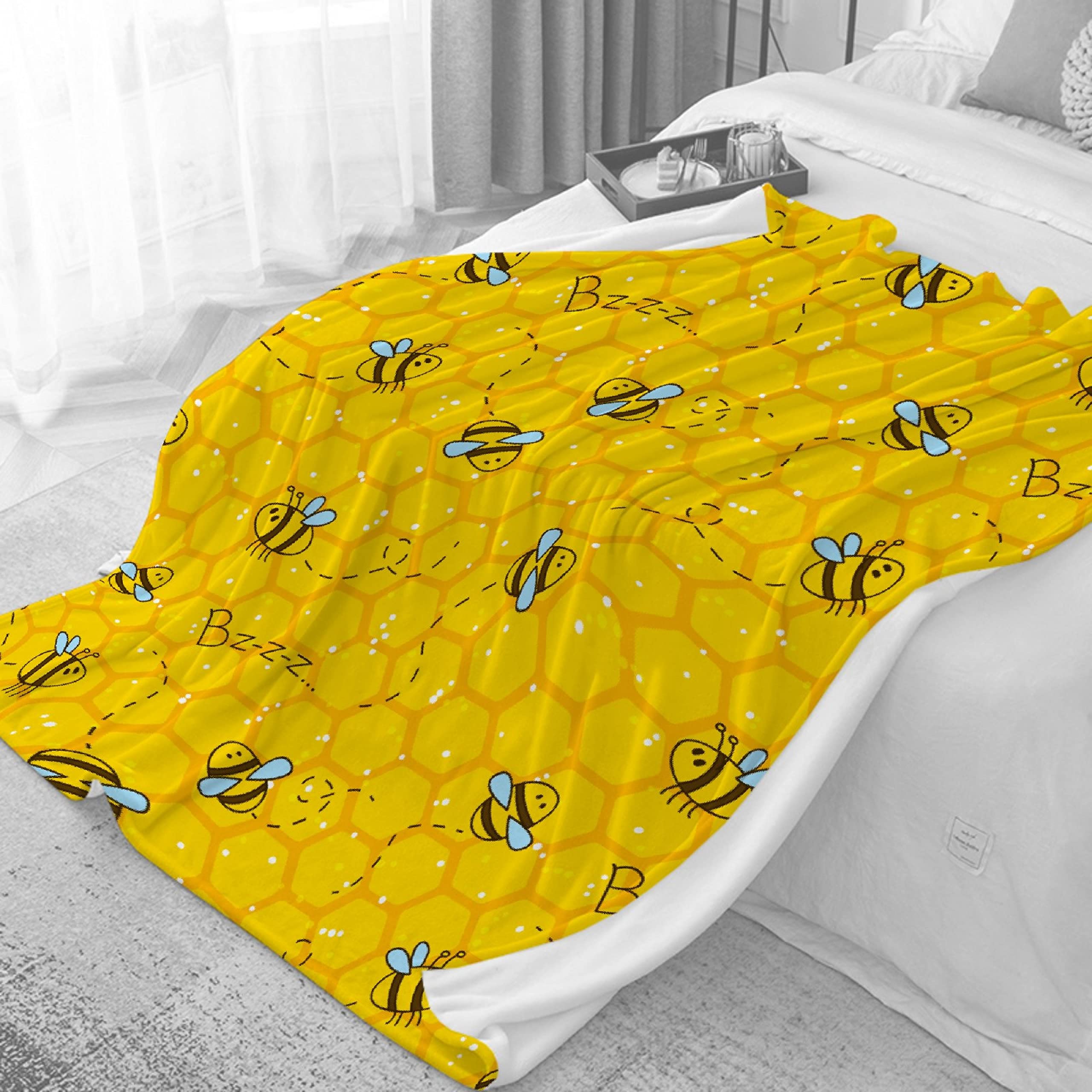 Honeycomb Cute Bee Yellow Blankets for Couch Sofa Bed Fleece Throw Blanket Super Soft Lightweight Warm Gift for Kids Women Indoor Home Decor 50