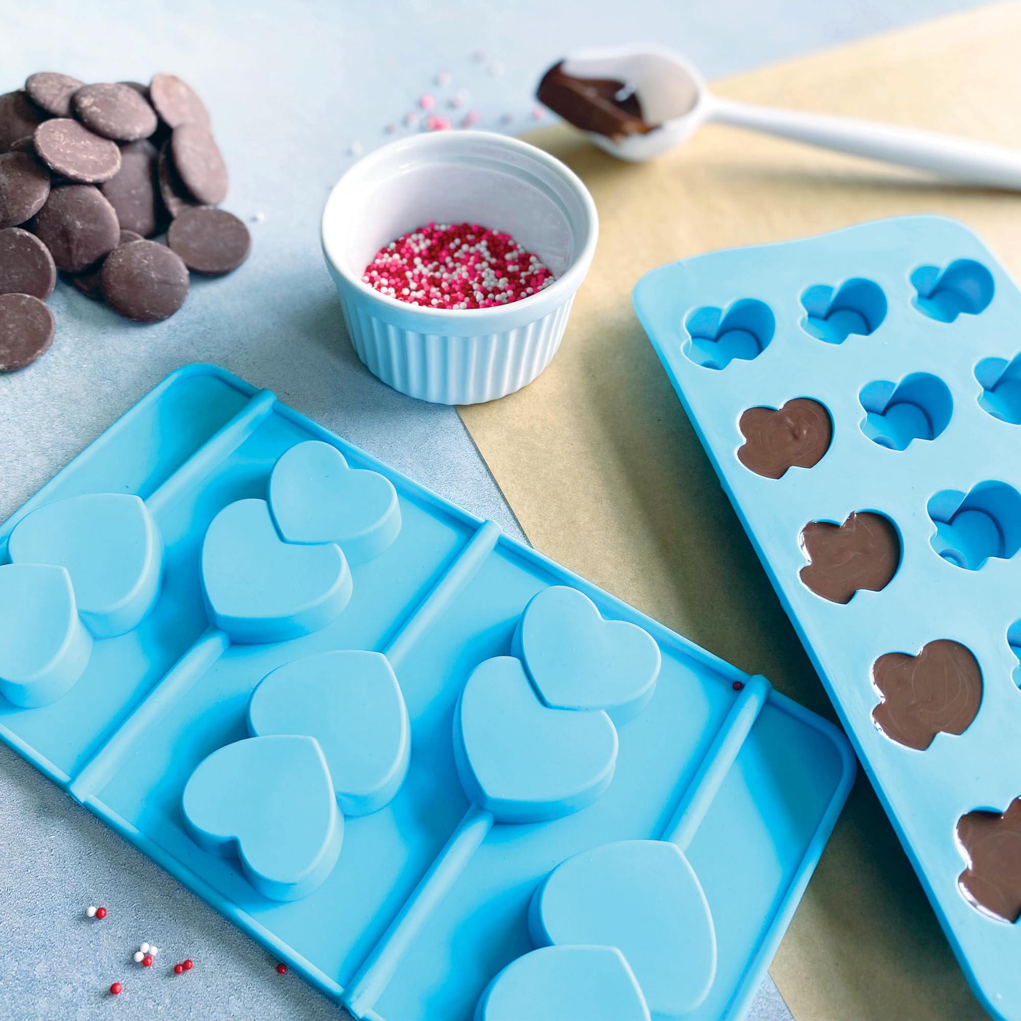 R & M International 9002 Herz Silikonform für Süßigkeiten und Cake Pops, 9 x 0,5 x 4,5, Blau