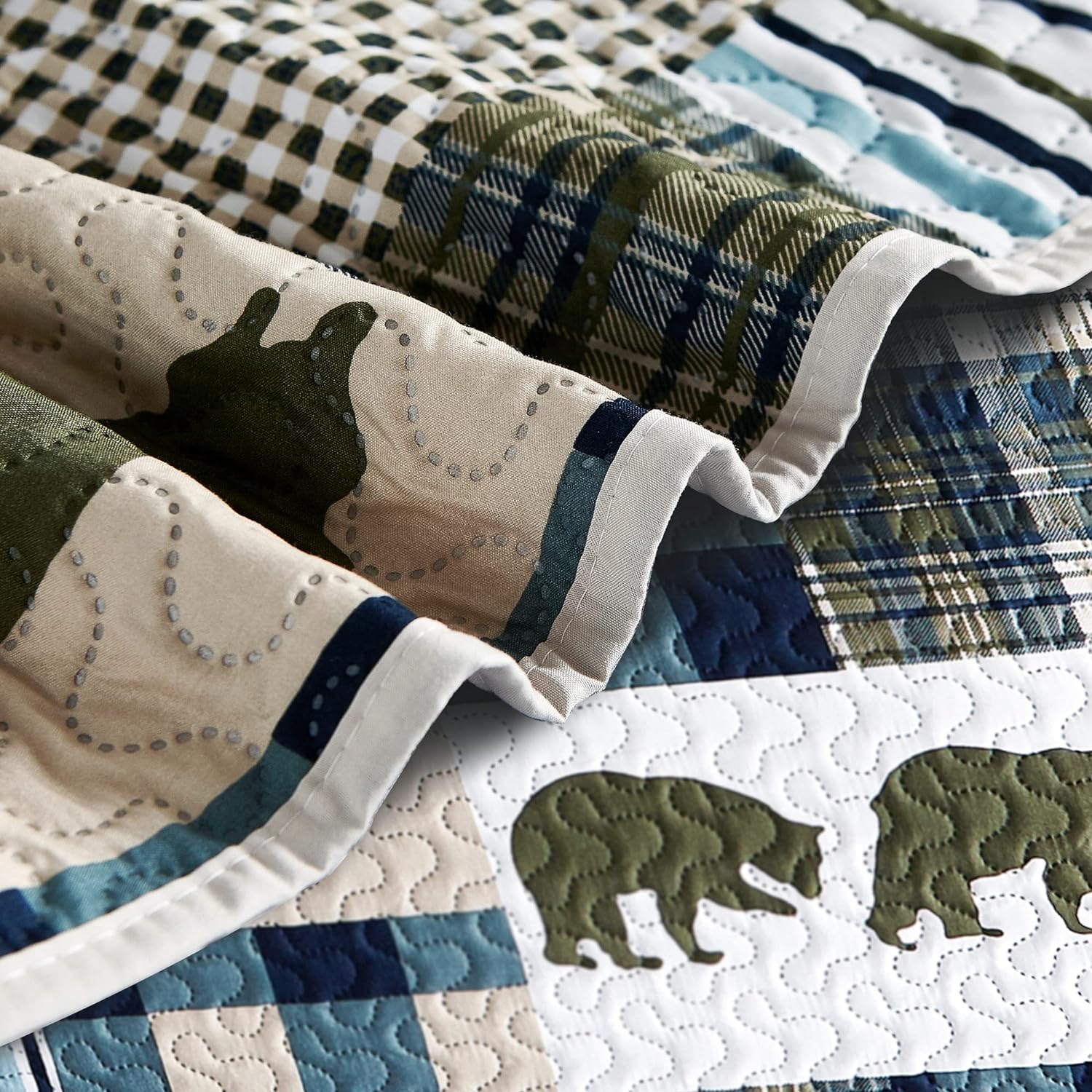 Cabin Quilt Sets Queen, Christmas Patchwork Rustic Lodge Deer Quilt Bedding Set, All Season Lightweight Reversible Bedspread Coverlet with 2 Pillow Shams (Green) - Image 4