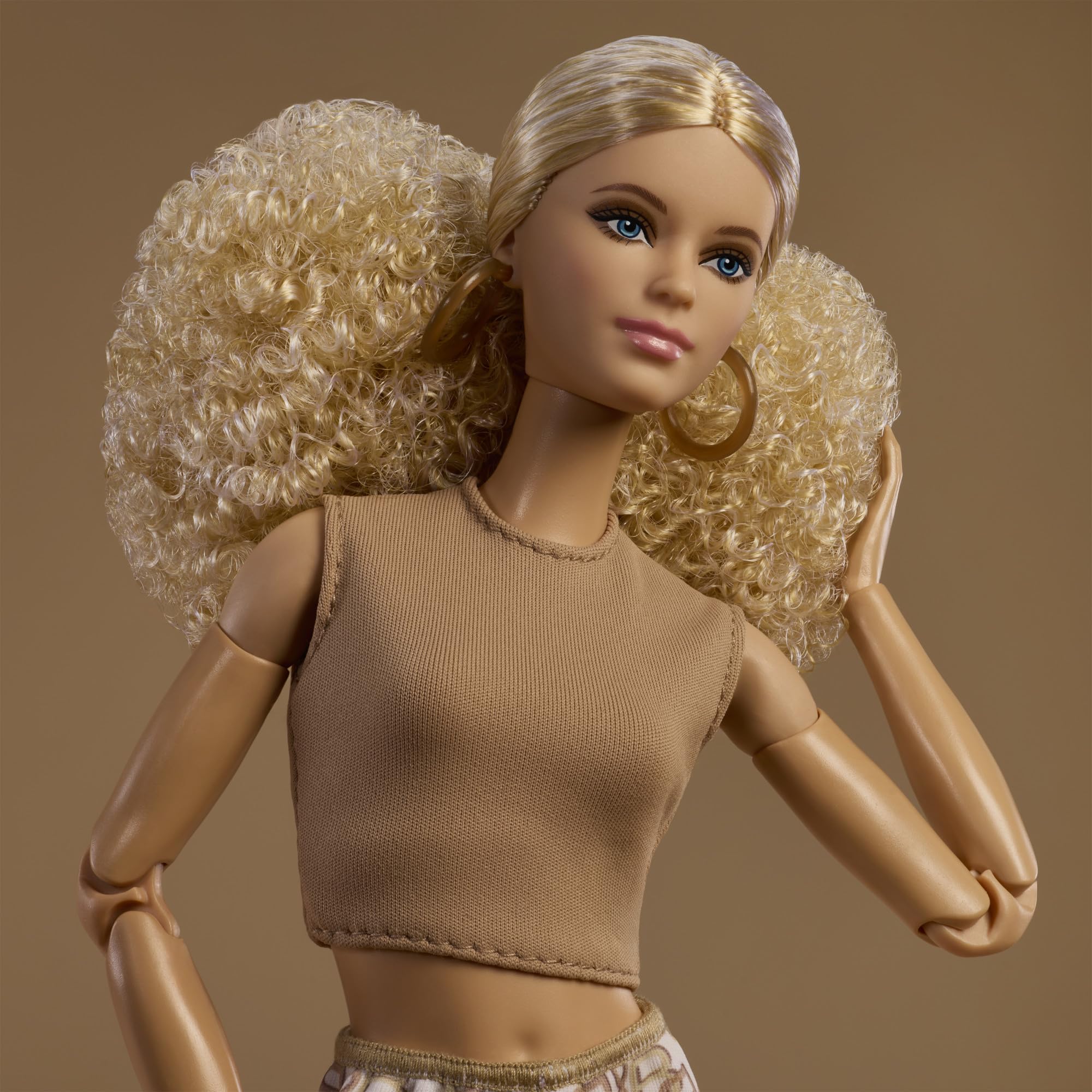 Barbie Basics Model Collector Fashion Doll 07 with Blonde Hair & White Print Pants, Universal-fit Fashions & Posable Body, JJX26 - Image 3