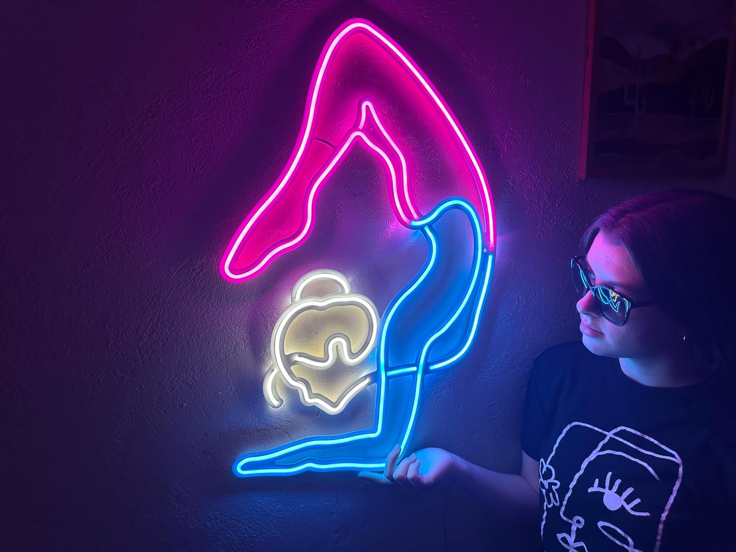 Yoga Wall Decor, Neon Metal Wall Art, Yoga Girls Wall Art, Yoga Wall Art, LED Light Decor, Home Office Yoga Studio Wall Decor (with Remote Control)
