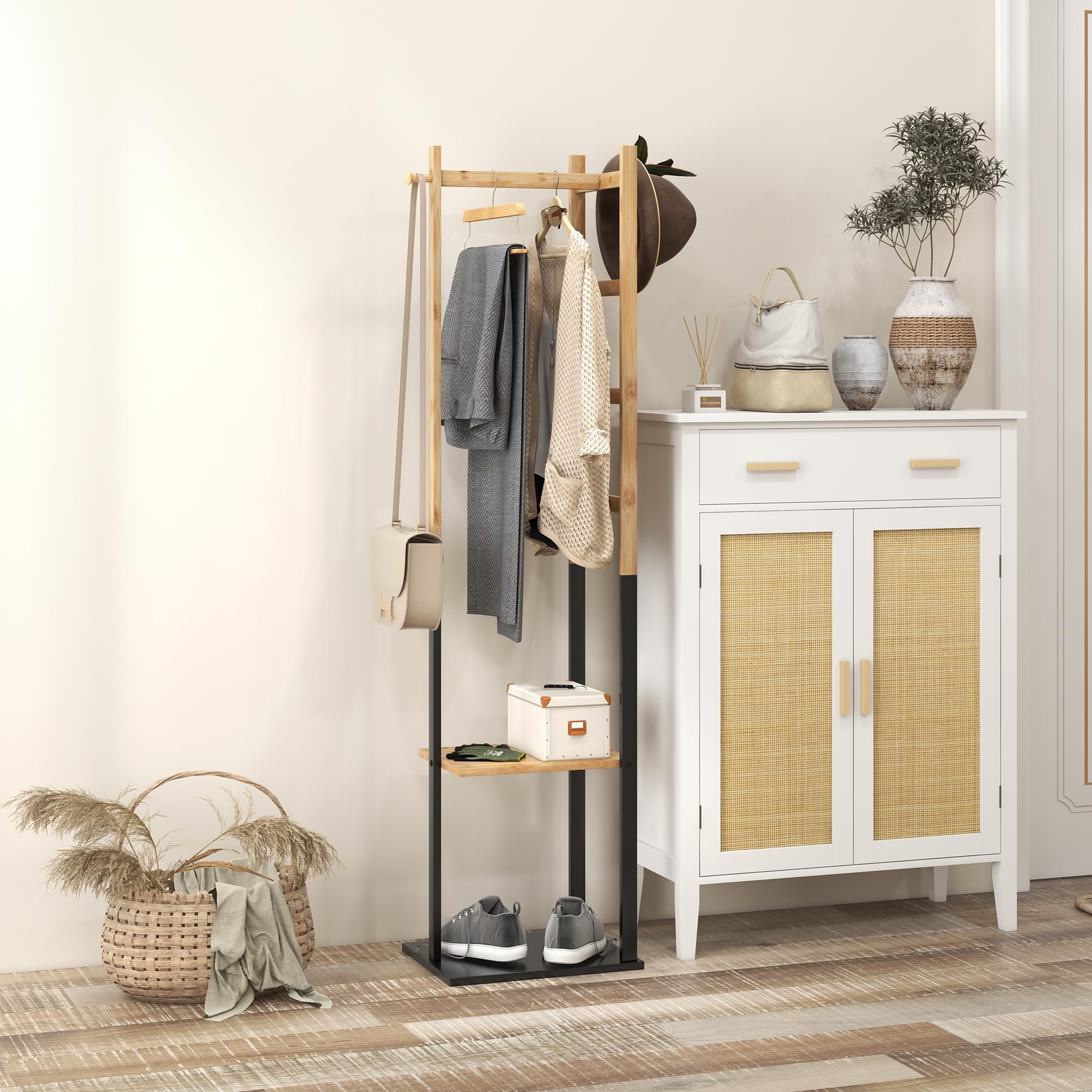 Appendiabiti Da Terra HOMCOM Con 4 Ripiani - 60x40x180 Cm - Legno E