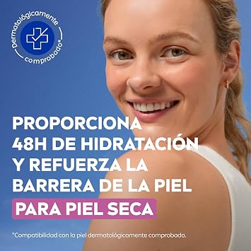 NIVEA Nourishing Day Cream - Moisturizing Face Cream - Moisturizes and Prevents Spots - Sun Protection PF30 - Almond Oil and Natural Magnolia Extract - Dry and Sensitive Skin - 50 ml