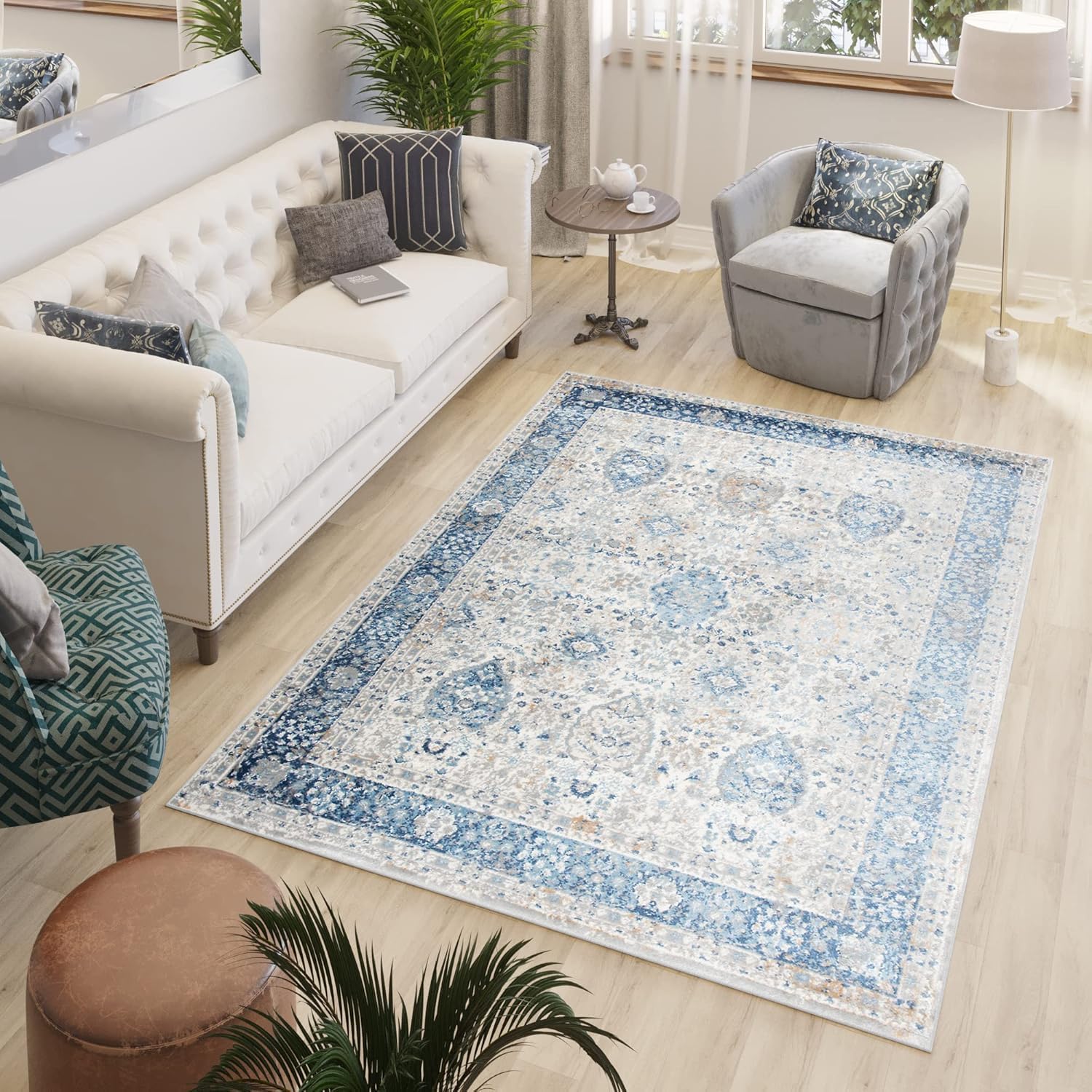 Tapis poil court vintage bleu pour un salon chaleureux et une salle à manger cosy