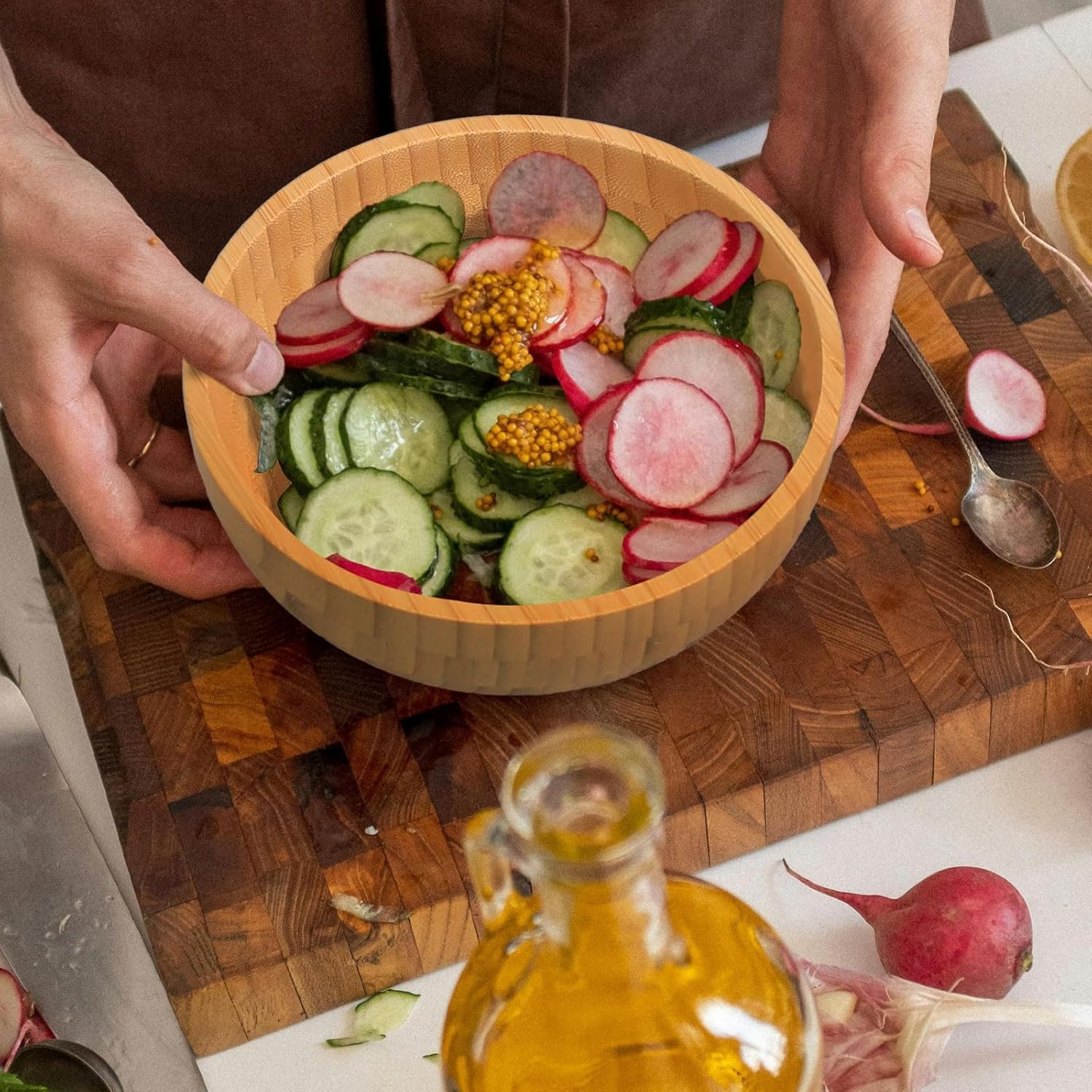 Bamboo Salad Bowls, 8 Inch Big Round Bamboo Wooden Bowls for Salads/Fruits/Pasta/Vegetables, 49 Fl oz Handcraft Serving Bowl for Entertaining and Party, Rustic Home Decor Set of 2 - Image 5