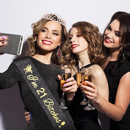 Miniatura 336 de Decoraciones de cumpleaños para mujeres/niñas, incluyendo banda y corona de reina, adorno de pastel, velas. Banda de cumpleaños y tiara