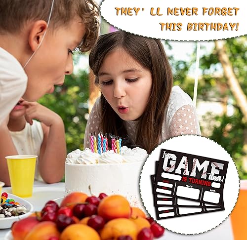 Miniatura 10 de DETIHO Tarjetas de invitación para fiestas de cumpleaños temáticas deportivas de 4 x 6 pulgadas con sobres, es hora de fiesta, baloncesto, fútbol,