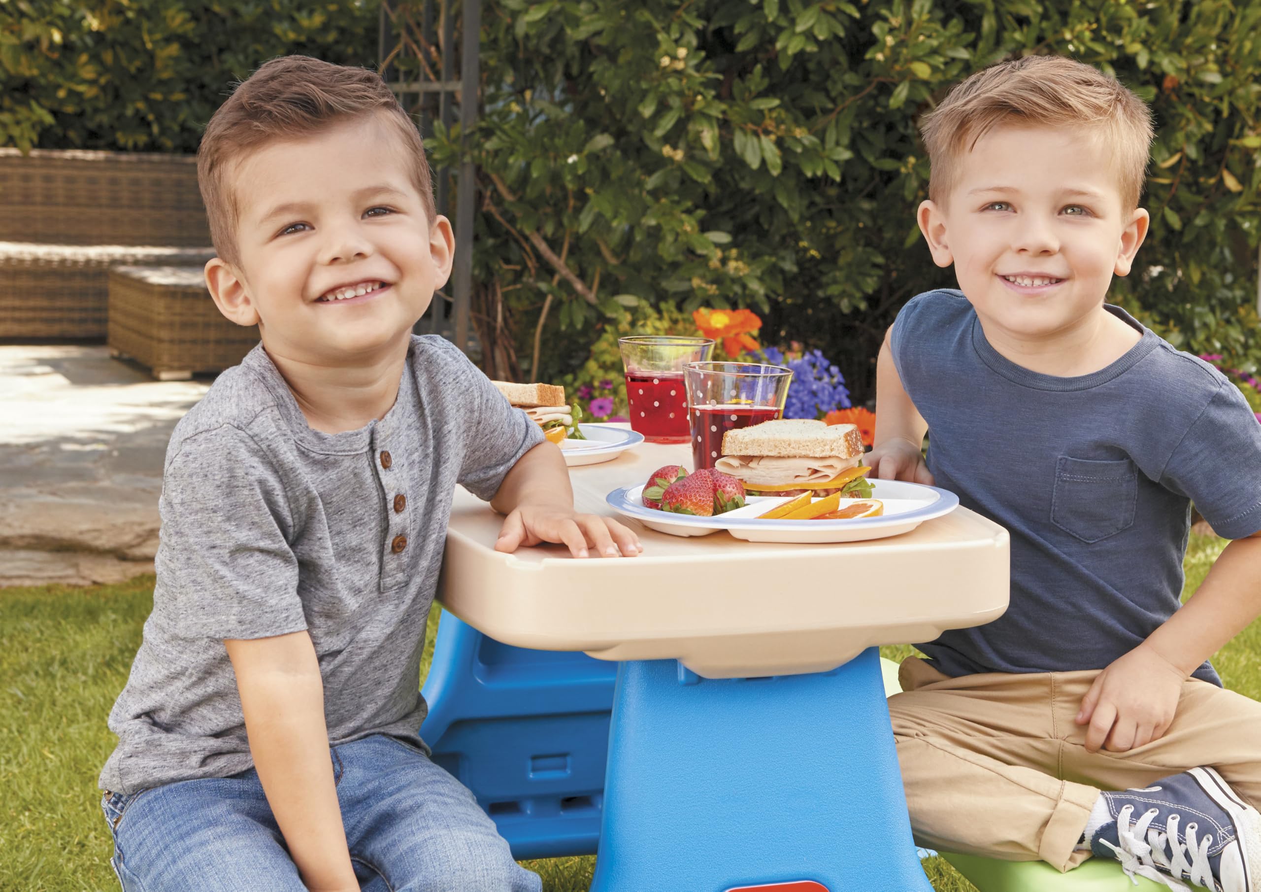 Little Tikes Easy Store Junior Play Table by Little Tikes