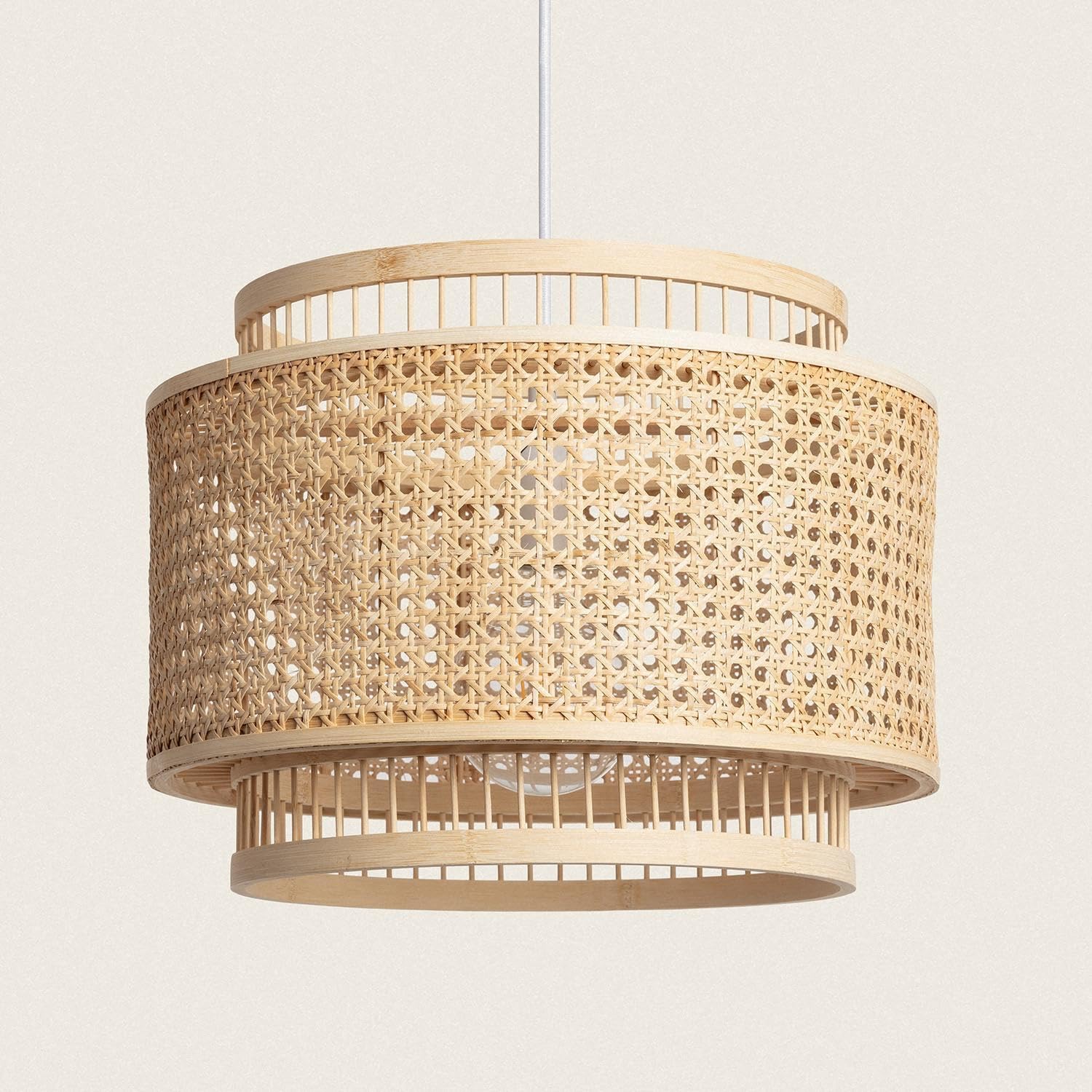 Ledkia Lampa Wisząca Bambusowa Bangkal Naturalna – Rustykalna Oprawa Sufitowa do Salonu i Sypialni w Stylu Boho. Elegancki Rattanowy Abażur z Dwoma Cylindrami, Gwint E27, Doskonała Dekoracja Wnętrz
