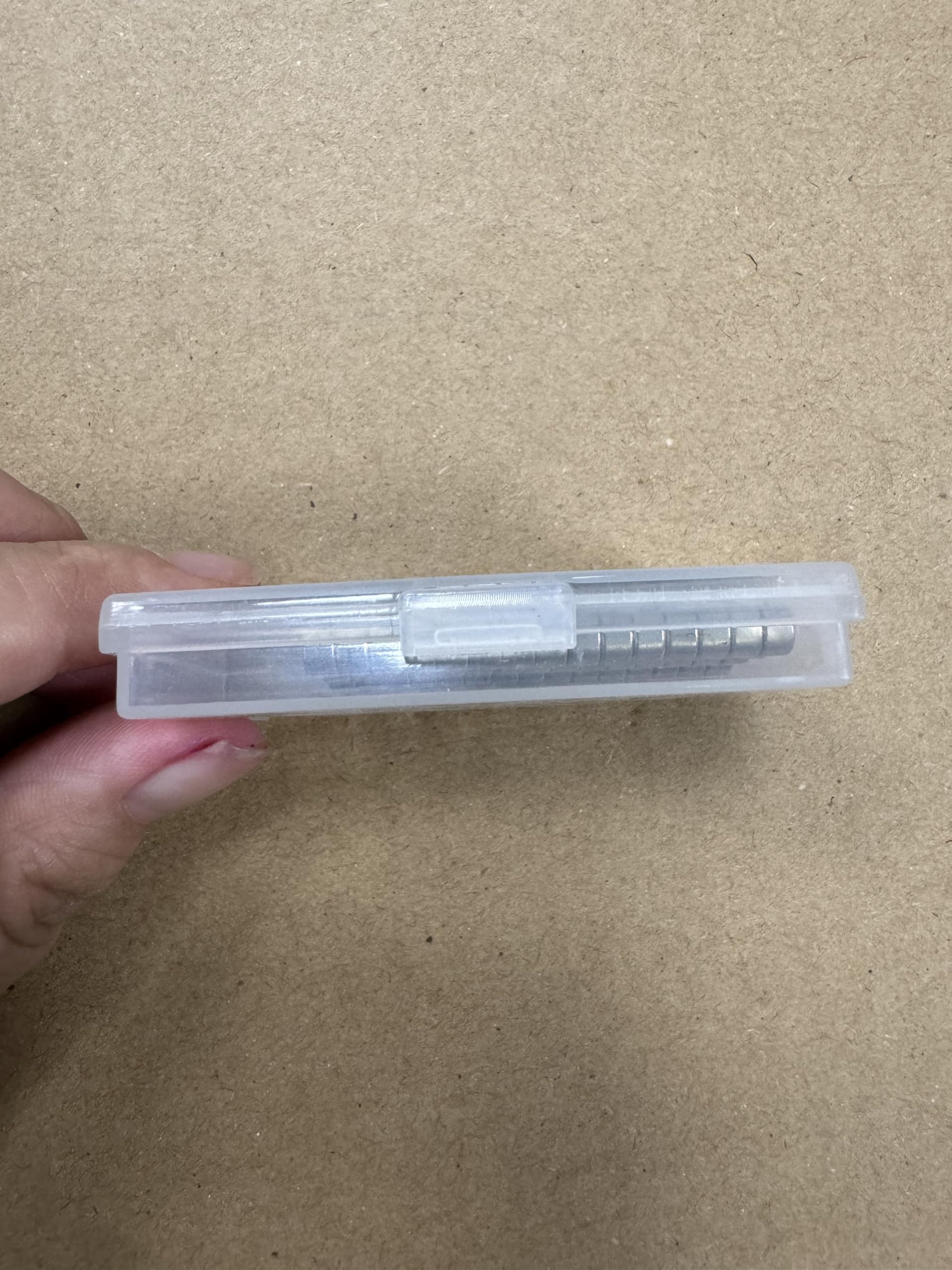 LISOPO 60 Imanes de Neodimio 10 x 2 mm Fuertes y Pequeños para Pizarra Magnética, Tablón de Anuncios, Neveras, Manualidades - Mini Imanes