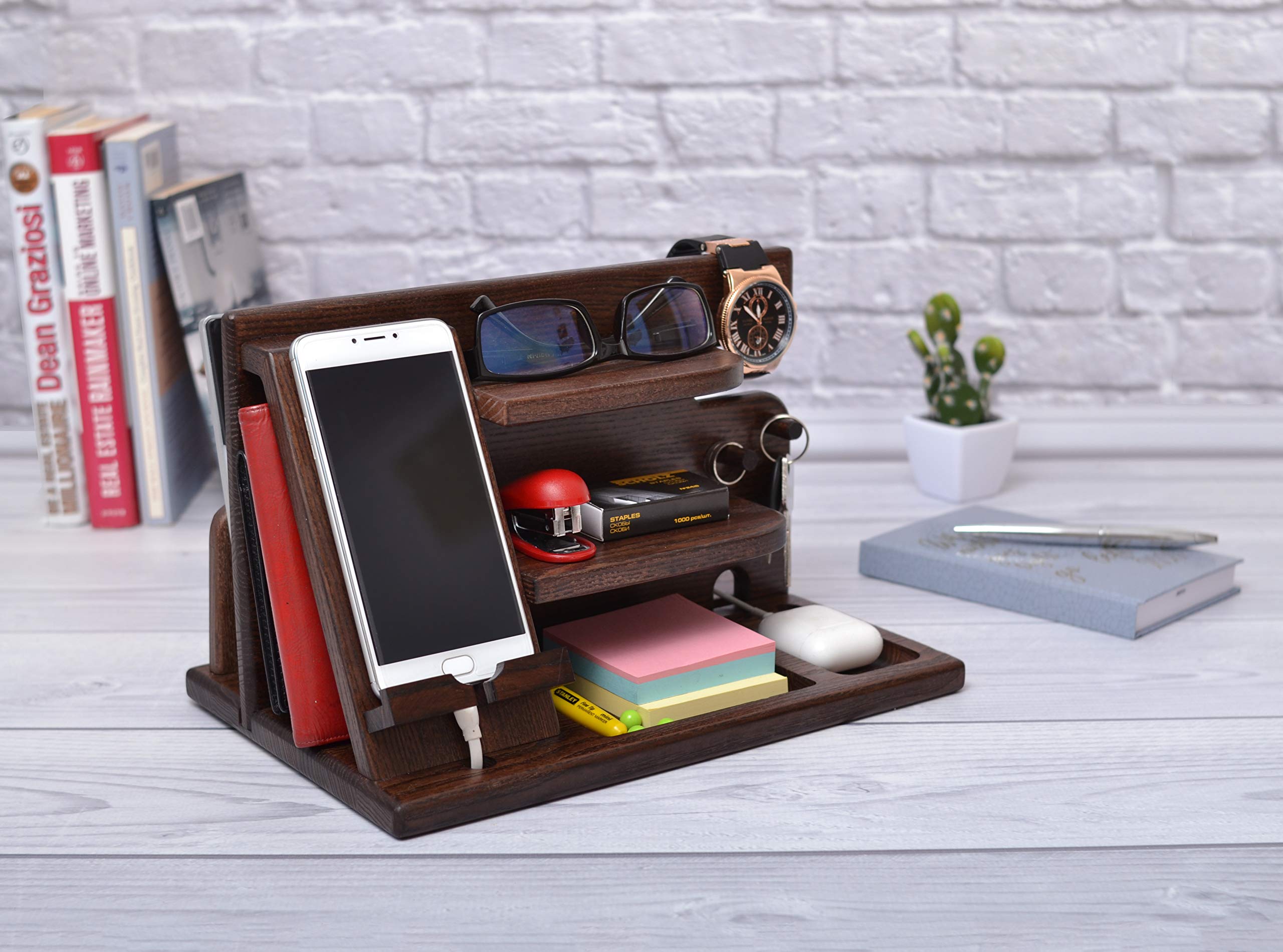 TESLYAR Organiseur Multifonctionnel en Bois Crochets Support Téléphone Bureau Homme Cadeau Anniversaire Fête des Pères Rangement Bureau Docking Station Porte Montre Cadeau Original Utile Mari Papa