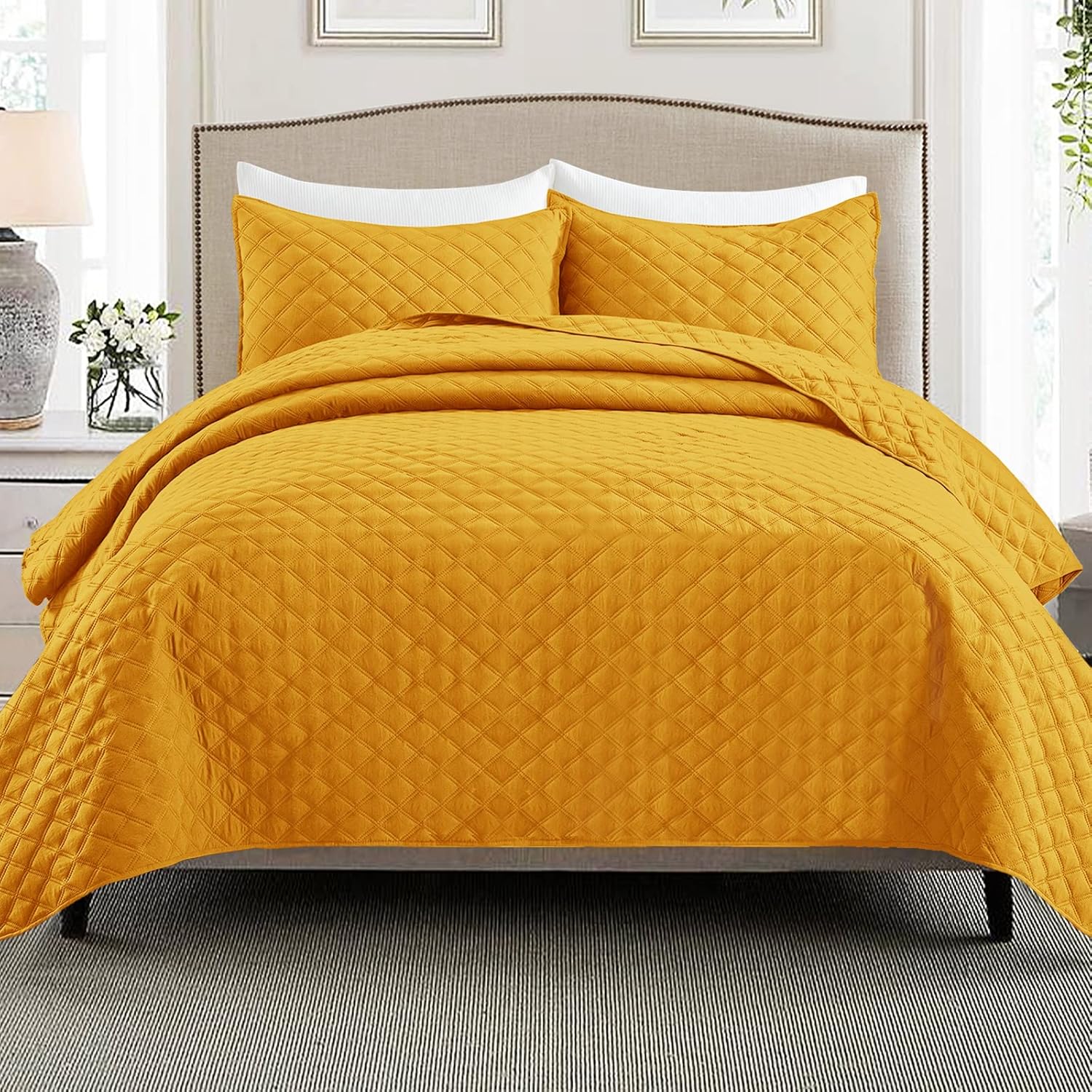 Exclusivo Mezcla 3Piece Yellow Queen Size Quilt Set, Box Pattern Ultrasonic