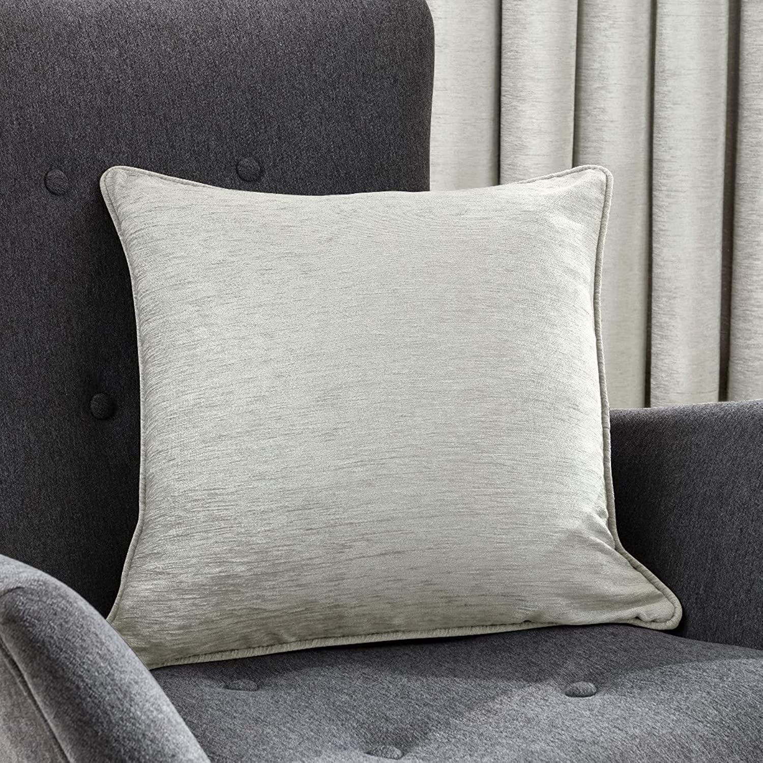 Sleepdown Luxury Chenille Filled Cushion 45cm x 45cm Cream