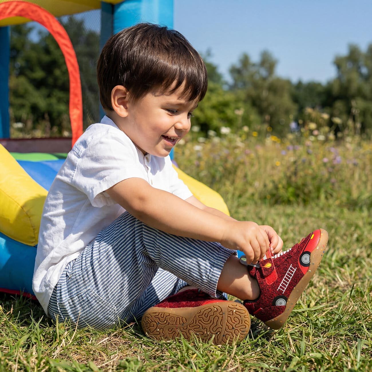 Giesswein Wooly Steps Barfußschuh mit Motiv - Kinder Barfußschuh Merino | Atmungsaktiv, flexible Zero-Drop Sohle, rutschfest & waschbar – leichte Merino Kinderschuhe mit Motiv