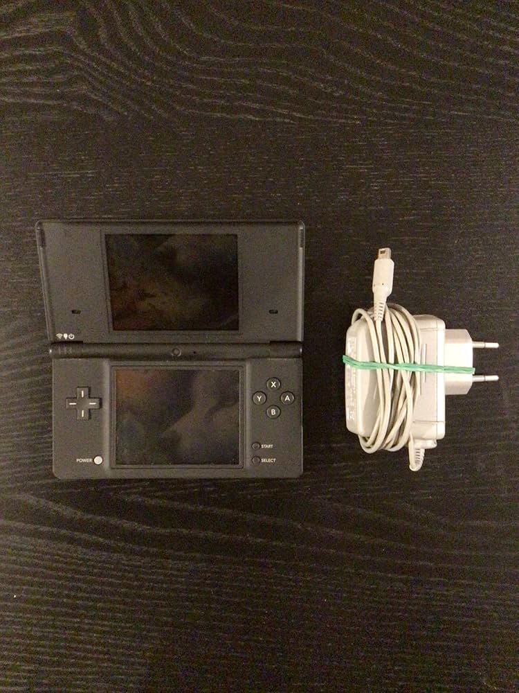 Amazon.com: Nintendo DSi - Matte Black (Renewed) [video game Amazon.com: Nintendo DSi - Matte Black (Renewed) [video game