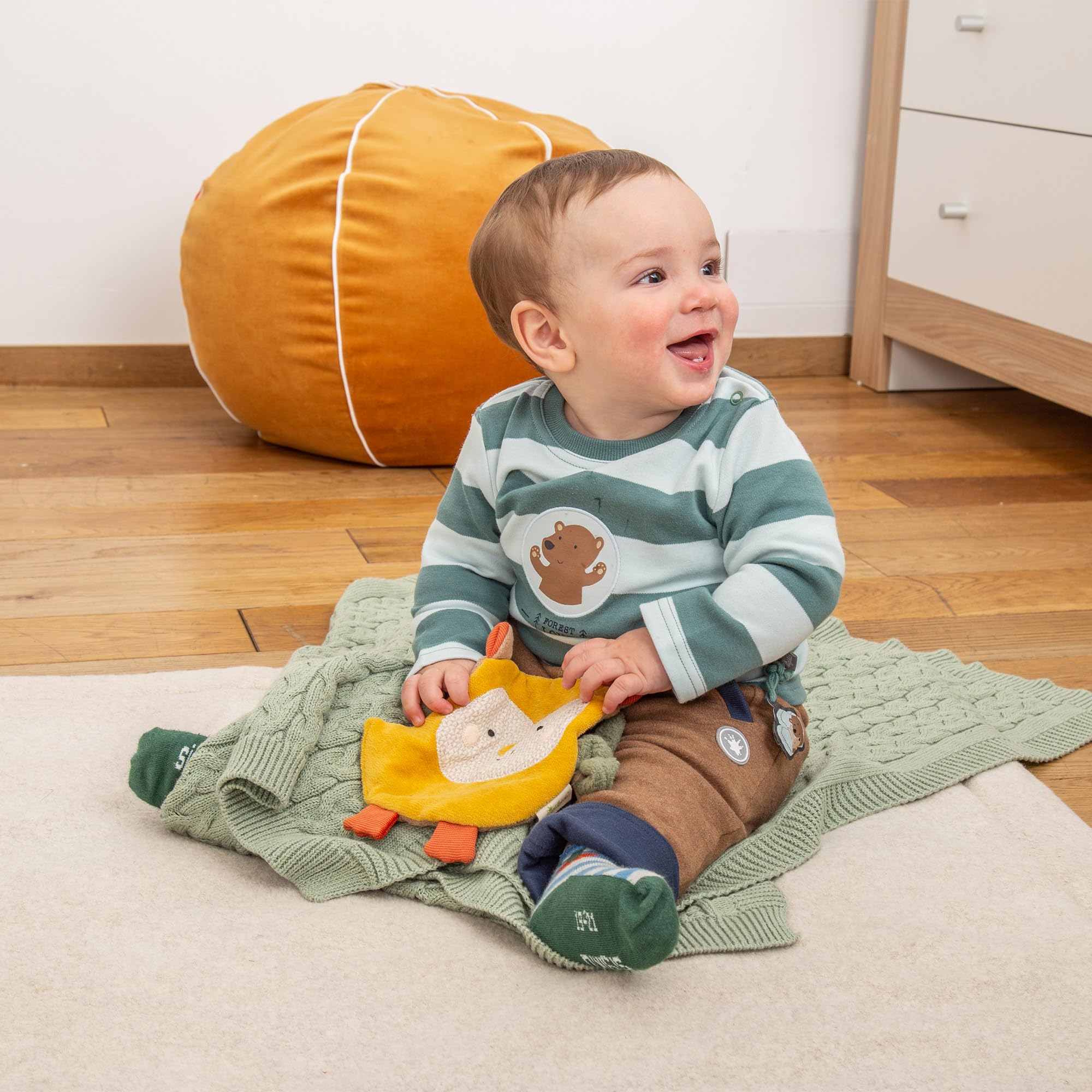 SIGIKID 39727 Trzeszcząca sowa zielona, zabawka dla niemowląt z bawełny ekologicznej z efektem trzaskania i pierścieniem z drewna bukowego do chwytania i zabawy, dla niemowląt i dzieci w wieku 0-36