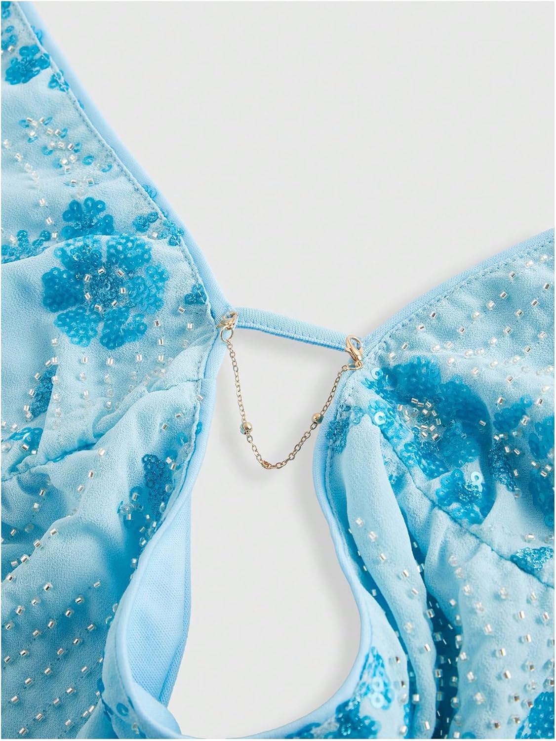 Verdusa Women's Cheetah Print Sequin Top Y2K Tie Back Corset Halter Going Out Crop Tops - Image 3