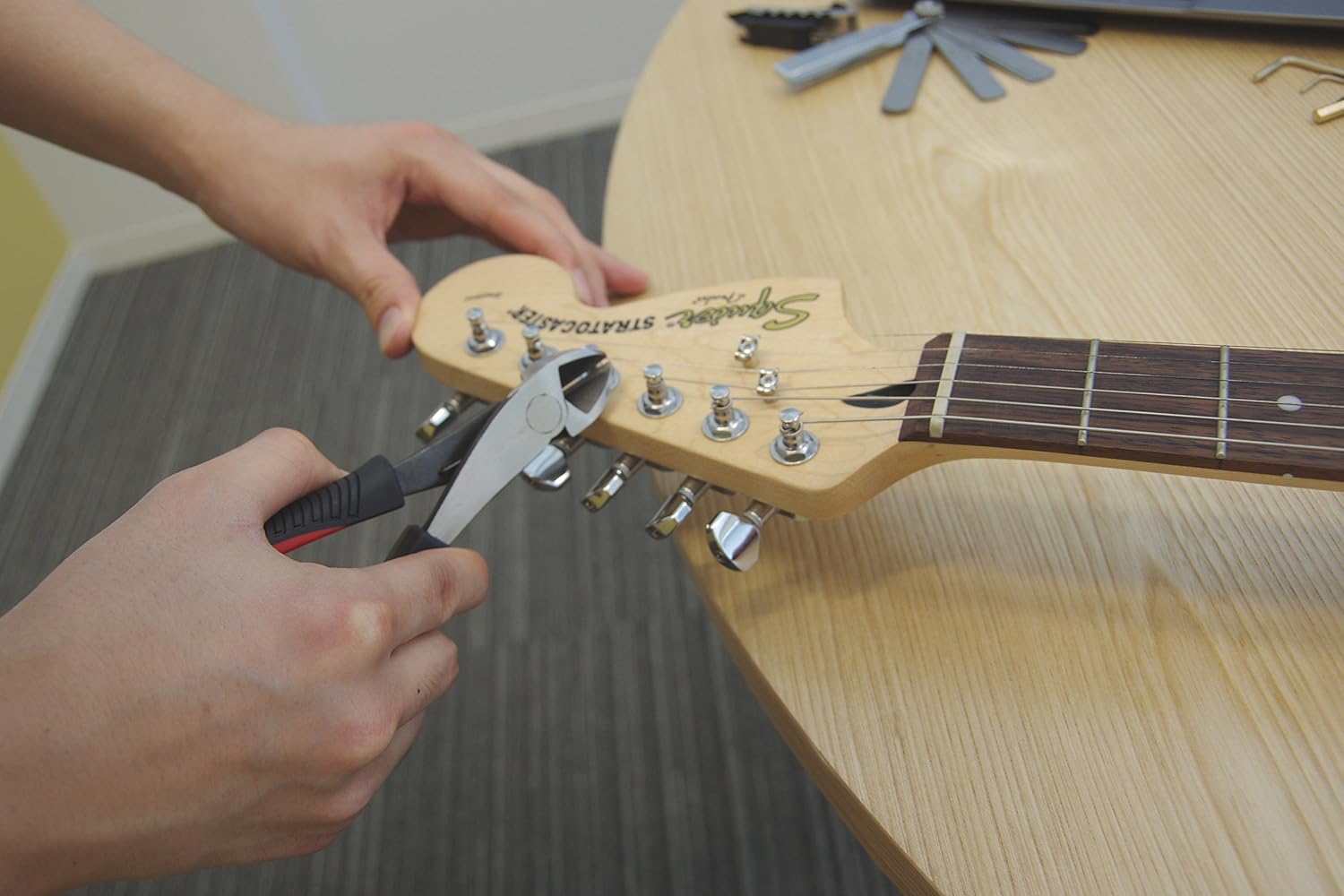 CruzTOOLS Groove Tech Tools Guitar Maintenance Tool GrooveTech Guitar Tech Kit