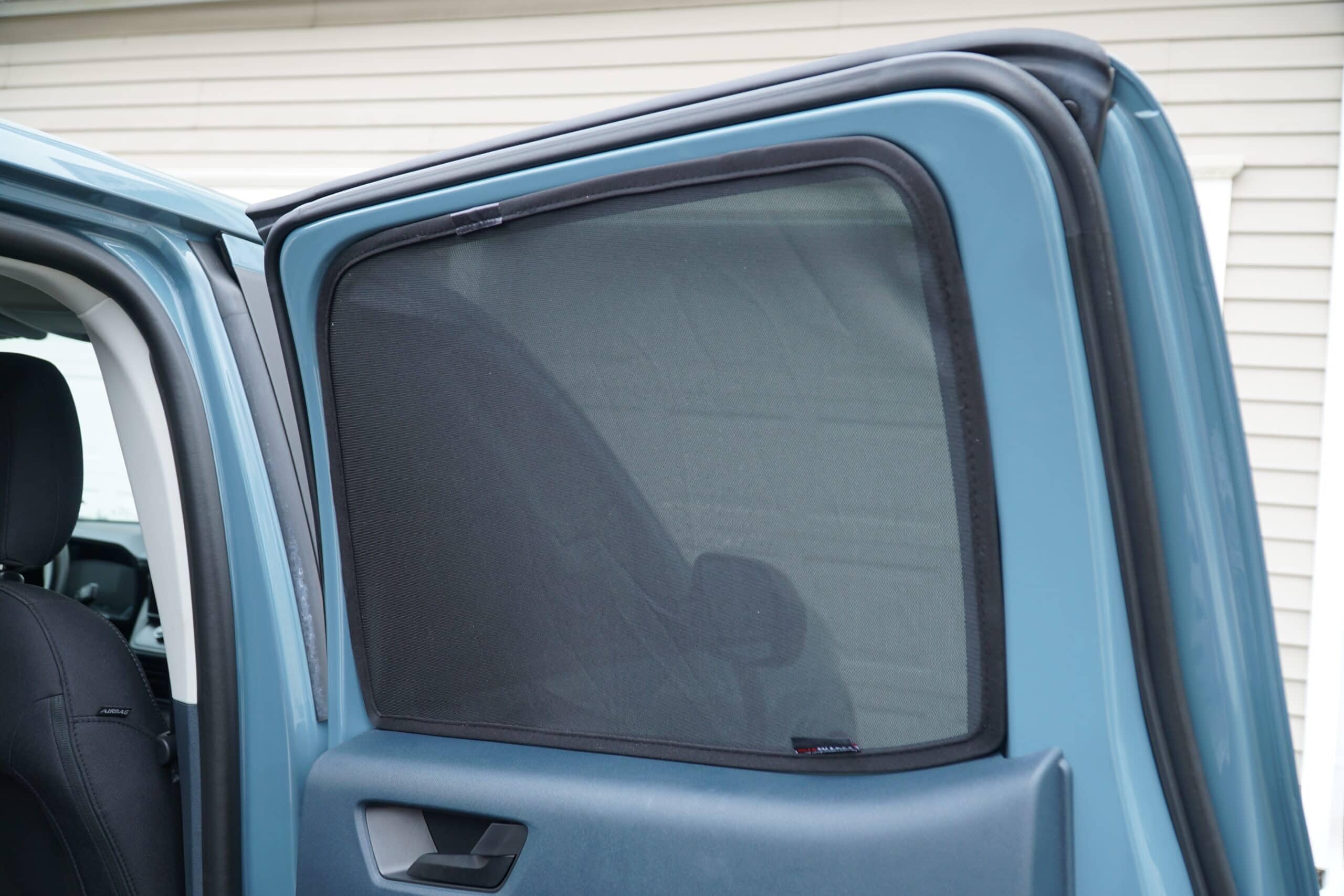 Snap Shades do Ford Maverick osłony tylnej szyby samochodu (P758; 2022-obecnie)
