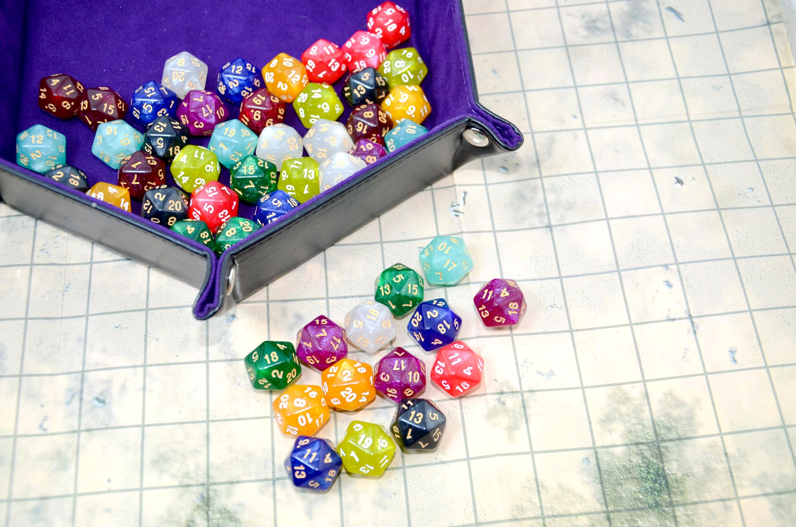 Lot De 50 Dés D20 – Dés Polyédriques 20 Faces – Pochette Incluse – Pour DND, RPG, MTG – SmartDealsPro