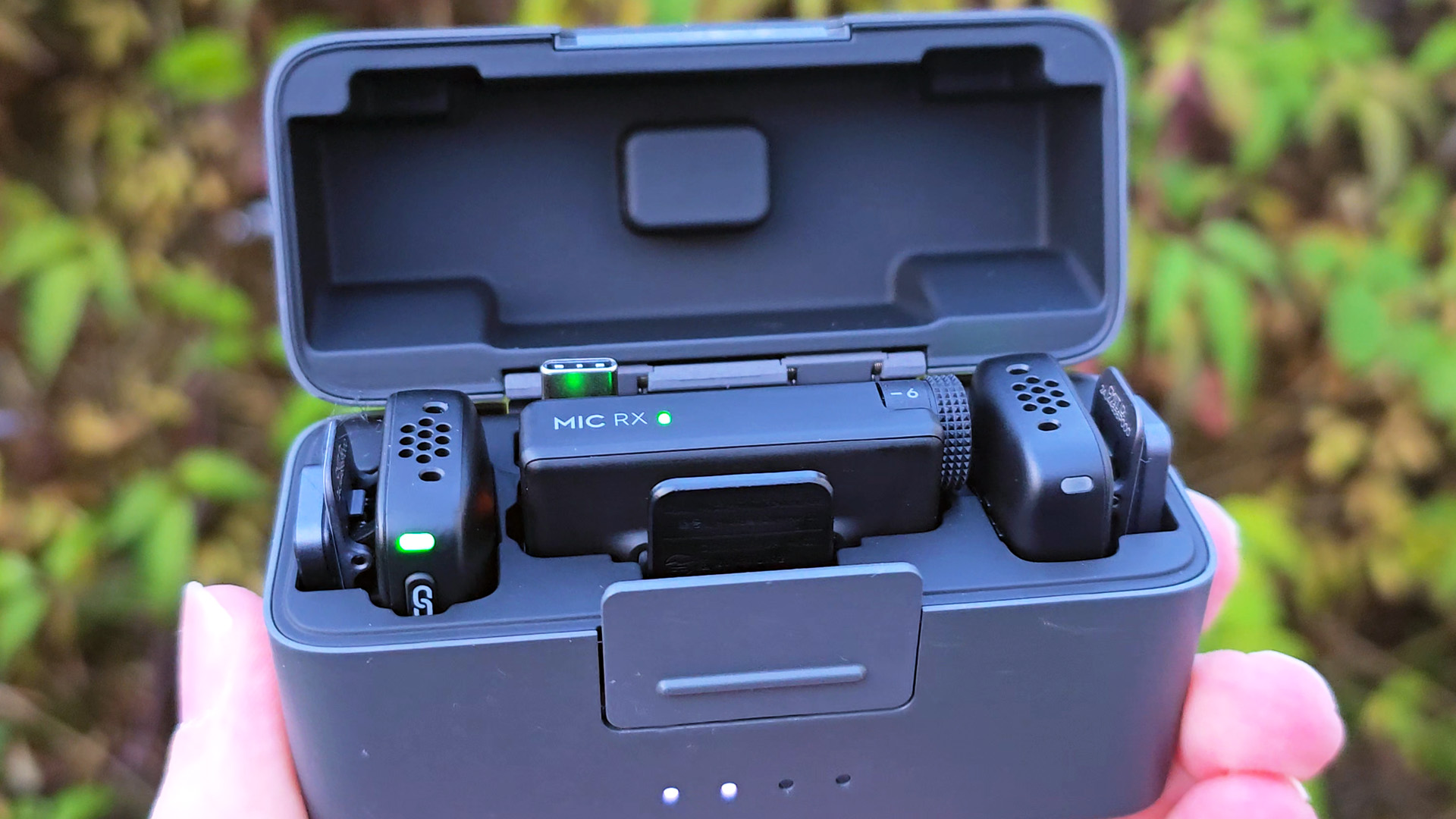 Watch DJI Mic Mini Has A Few Missing Features BUT on Amazon Live