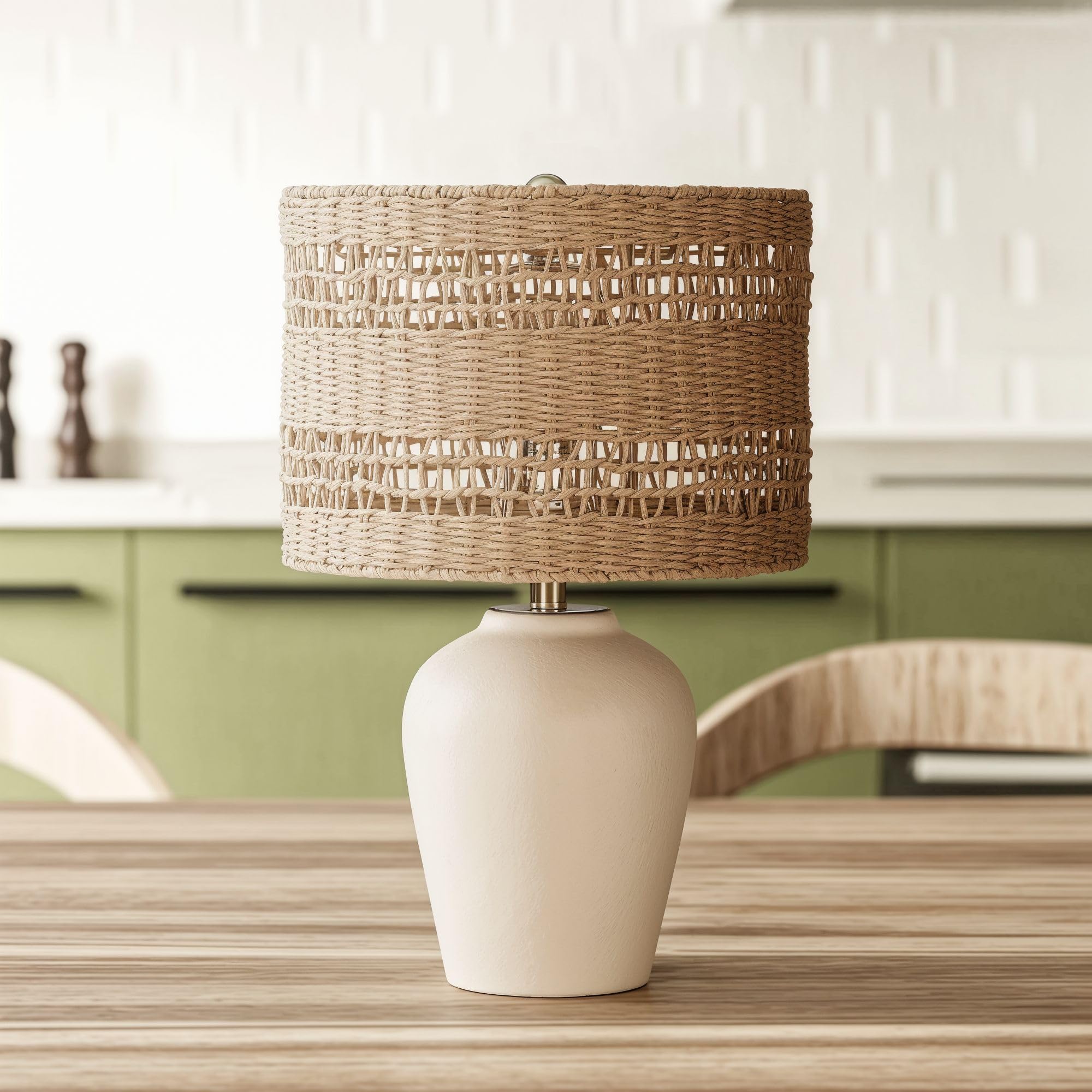 Maxax Rustic Single Lamp, Boho Ceramic Table Lamp with Woven Rattan Shade, Farmhouse Bedside Lamp for Living Room, Bedroom, or Office Beige