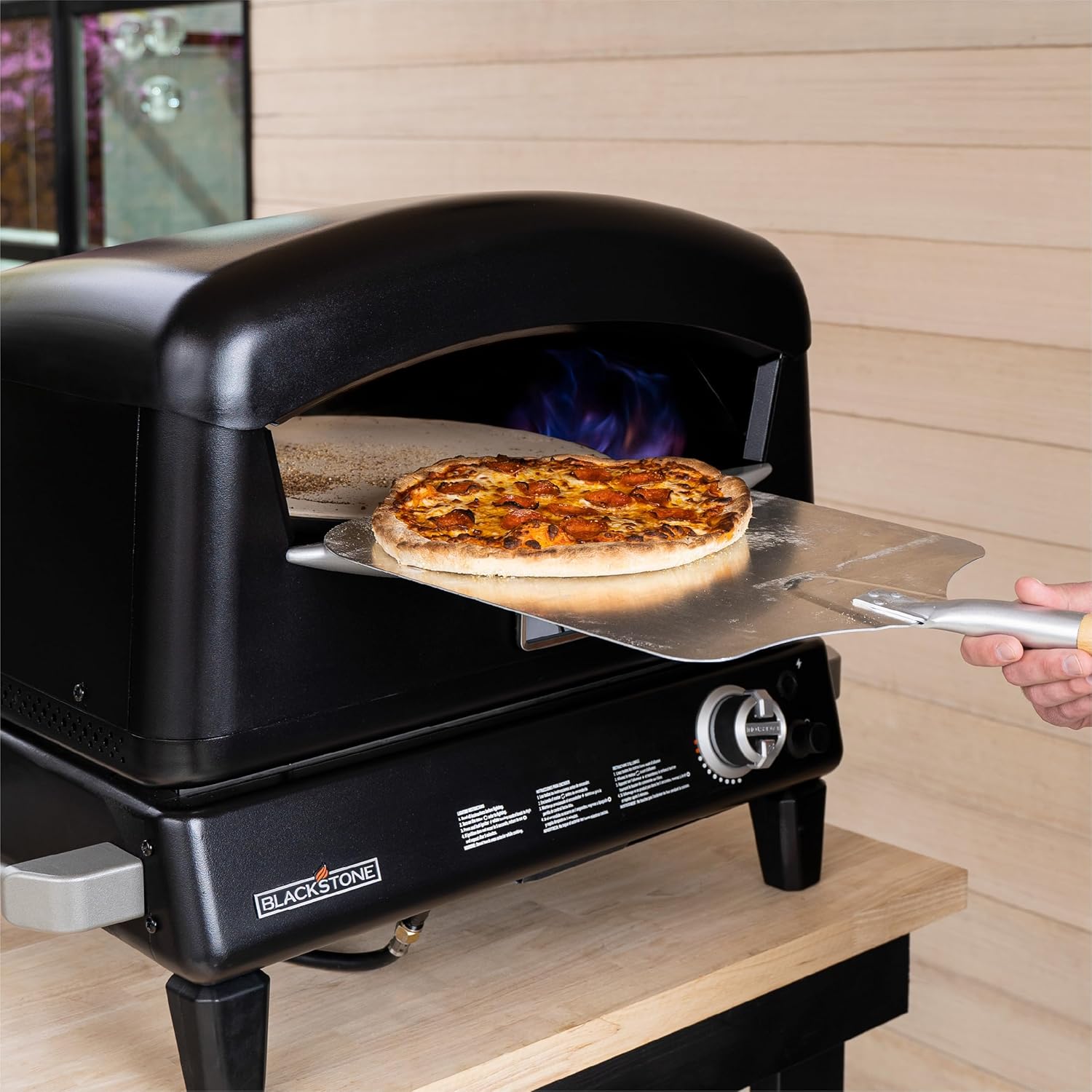 Black Outdoor Gas Pizza Oven with Stand