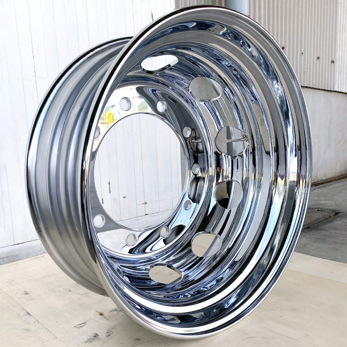 Amazon | メッキホイール 22.5×8.25 10穴 新ISO 大型 トラック用