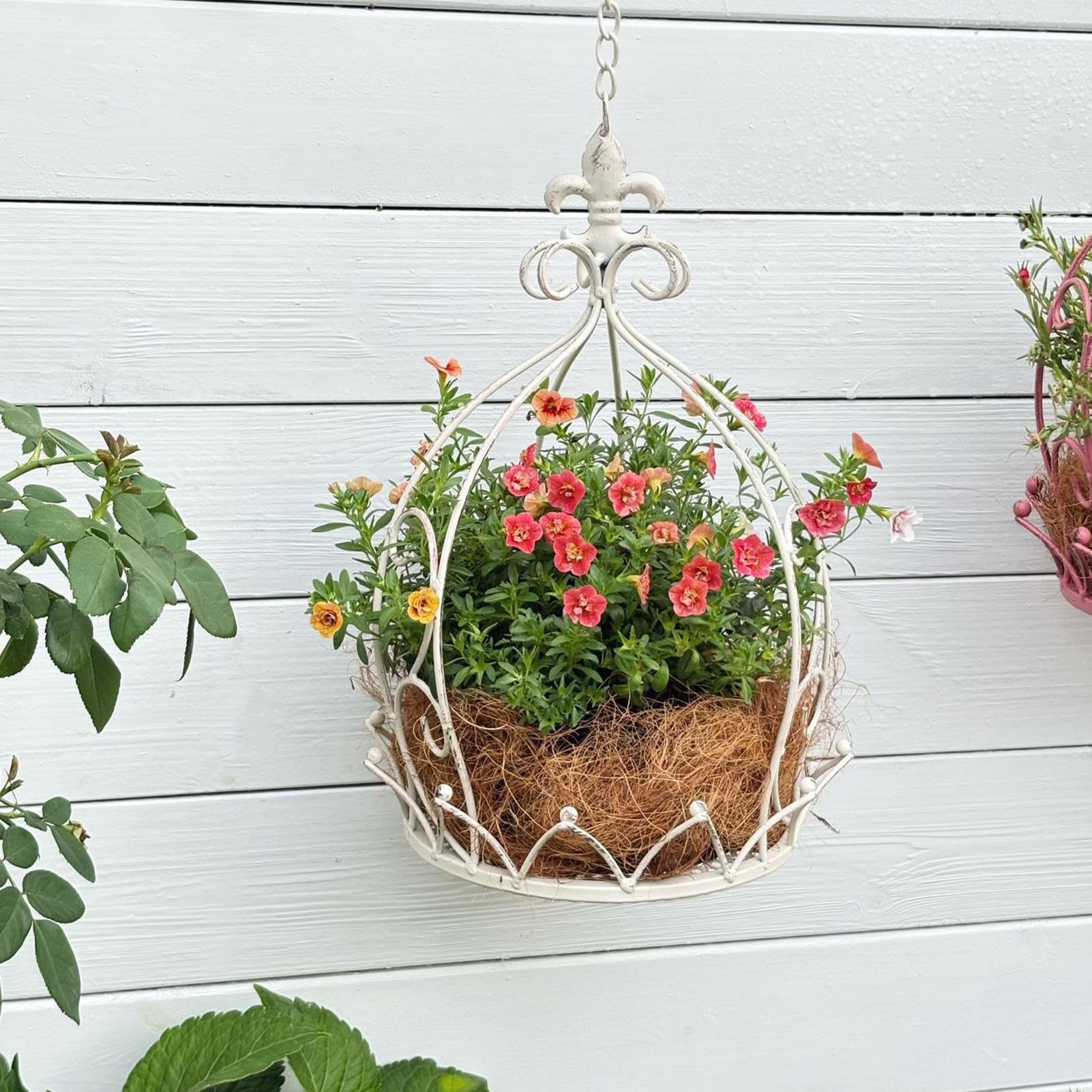 Suspension pour d'intérieur avec chaîne et panier décoratif en métal