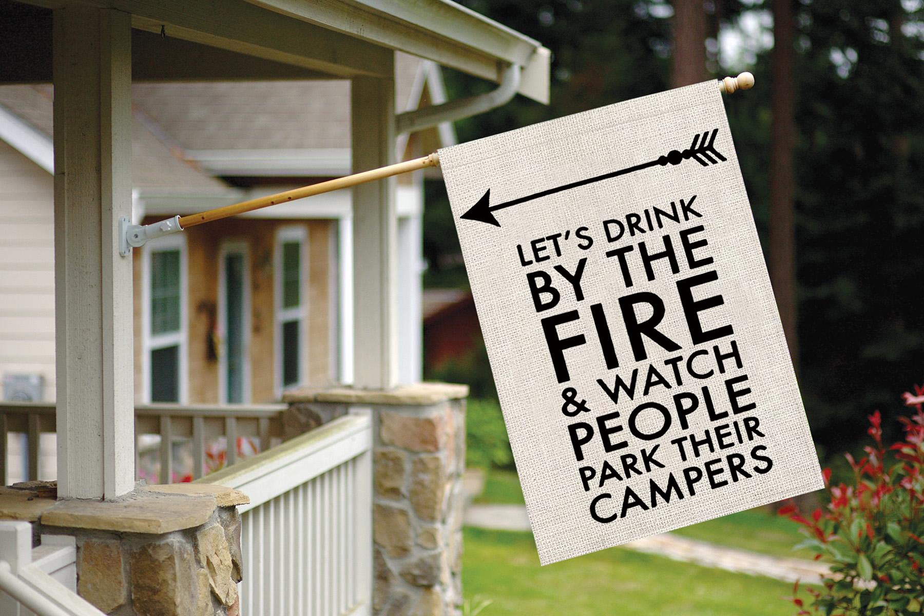 SODAVA Gartenflagge 'Lets Sit By The Lagerfeuer' – 30,5x45,7 Cm, Doppelseitig, Aus Polyester, Für Garten & Balkon