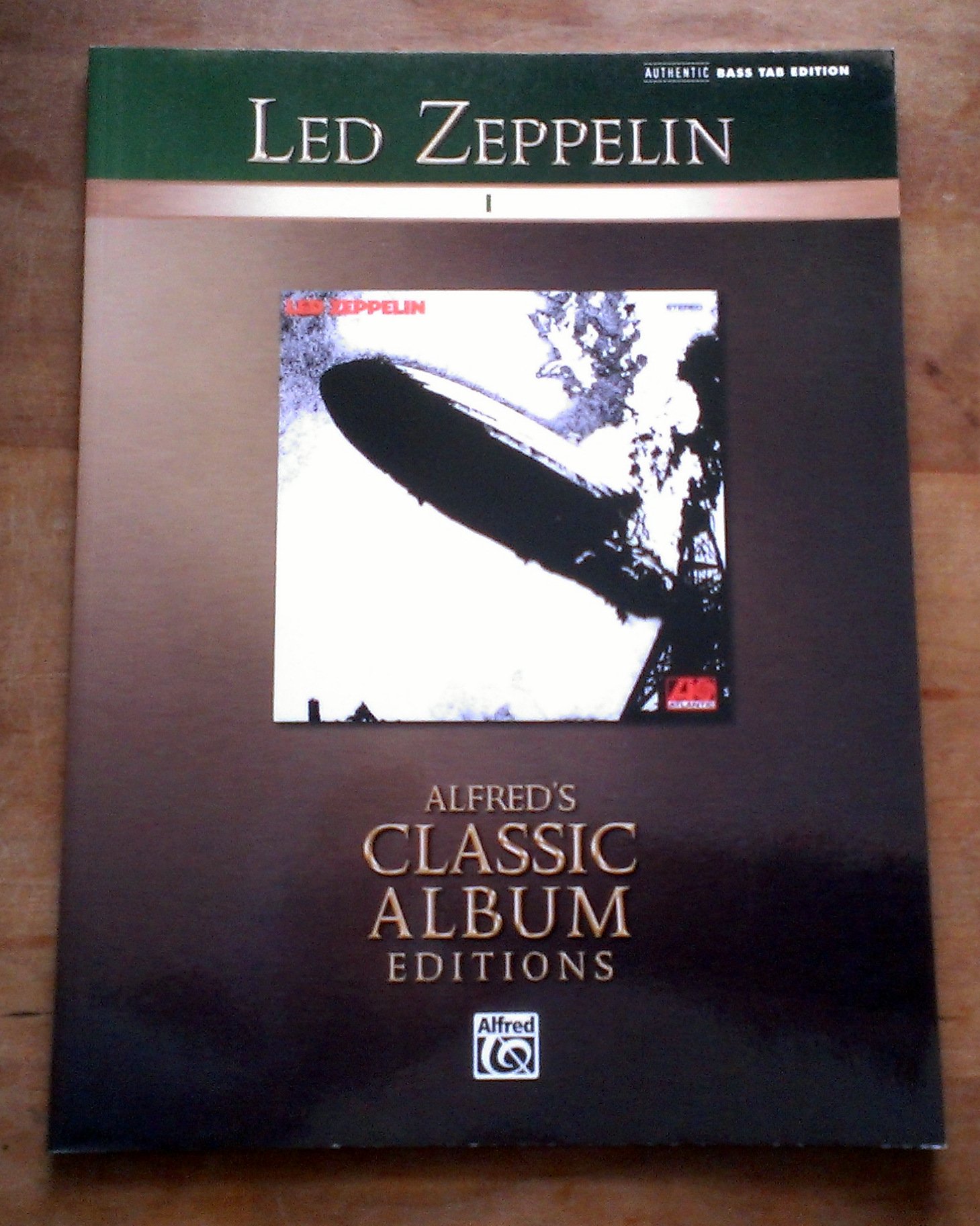 Led Zeppelin I (Authentic Bass TAB Edition) (Alfred's Classic Album Editions) Paperback – July 1, 2007