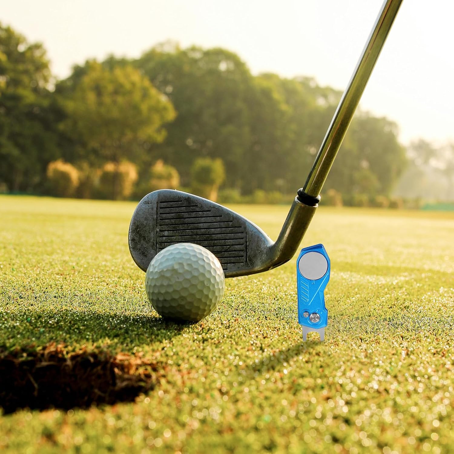 Ciieeo Golf Divot Repair Tool and Portable Ball Marker, Foldable Blue Golf Divot Fork with Wear-Resistant Metal for Green Lawn Maintenance