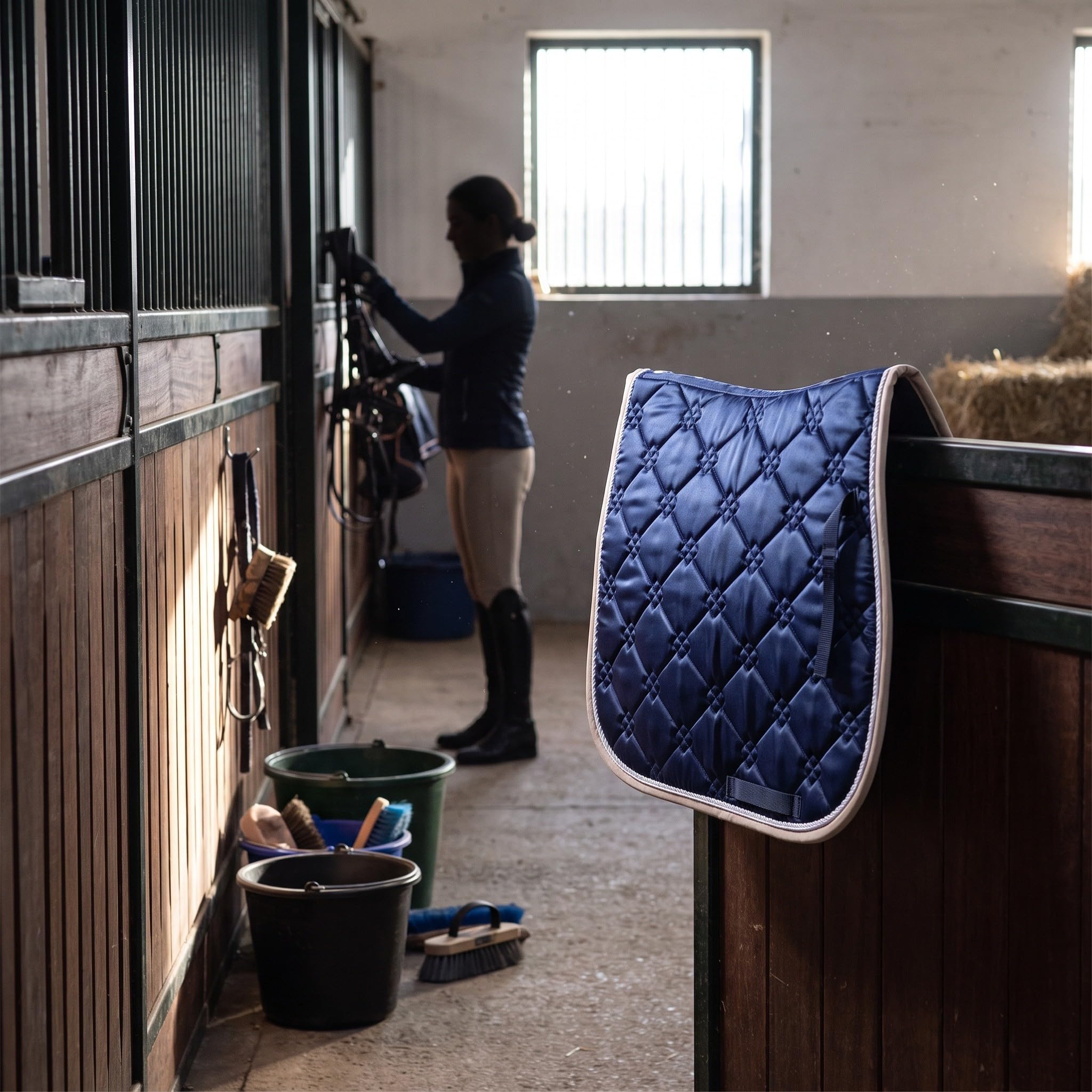 Abaodam Tapis de Selle Anglais de Saut, Léger, Anti-humidité et Antichoc