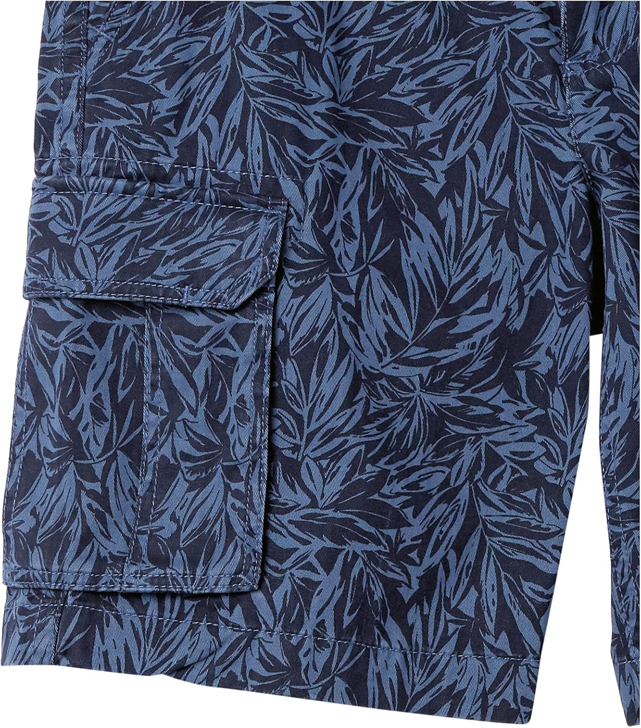Amazon Essentials Men's Classic-Fit Cargo Short (Available in Big & Tall) 29 Indigo Palm Leaf Print