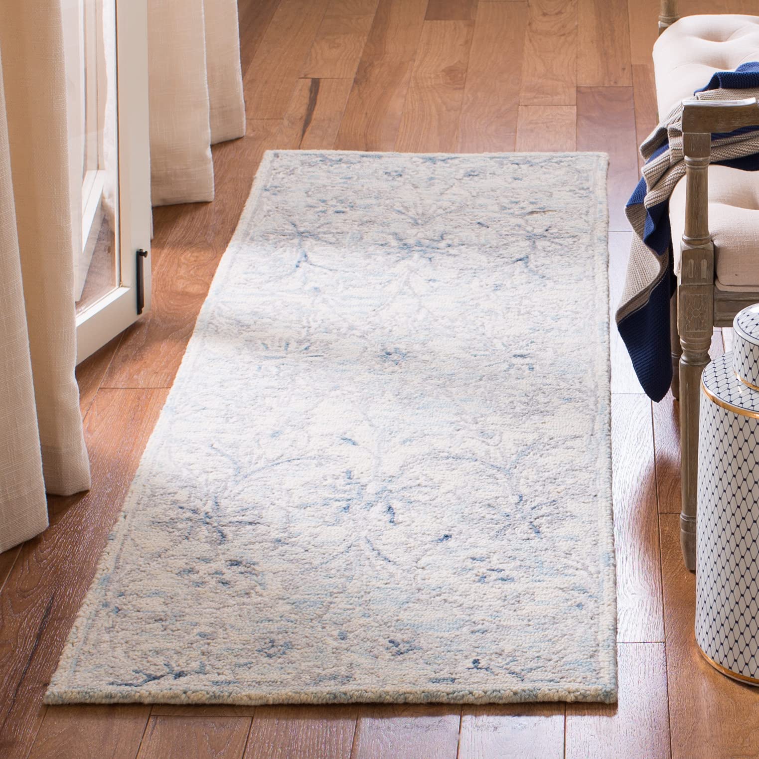 Safavieh Micro-Loop Collection Runner Rug - 2'3