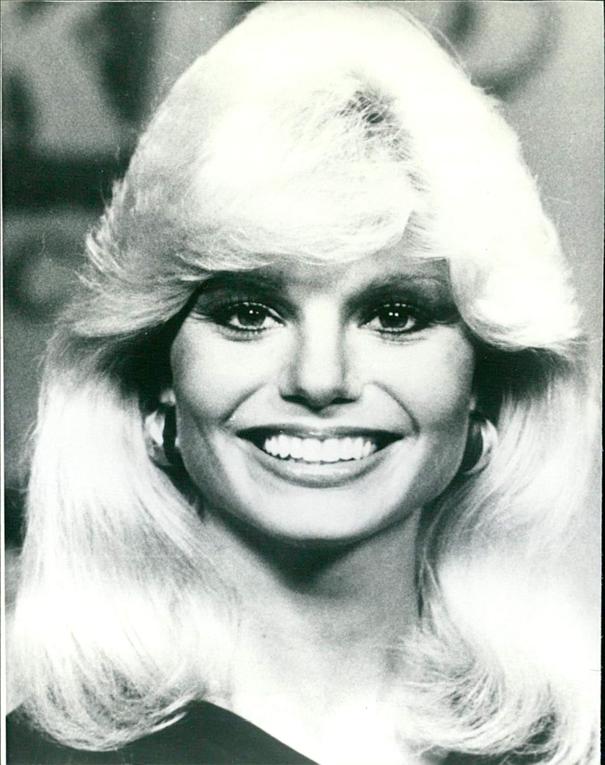 Vintage photo of A photograph of Loni Anderson. Home
