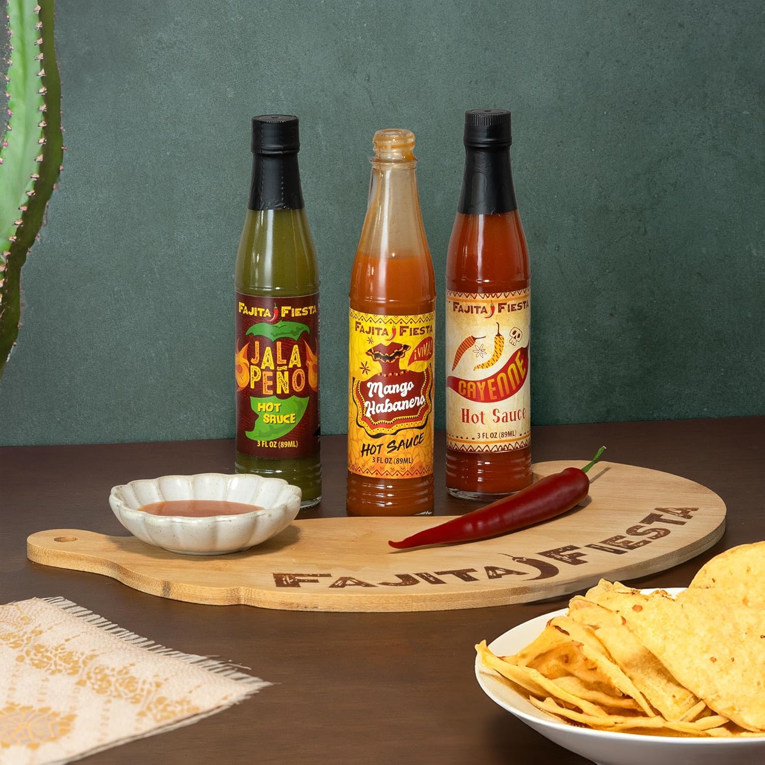 Fajita Fiesta Pepper Board Gift Set with Hot Sauces, 3ct - Great gift idea for Cinco de Mayo Celebrations, Father's Day, or Birthdays! - Flavors Include Jalapeno, Chipotle and Cayenne, Gifts for Men