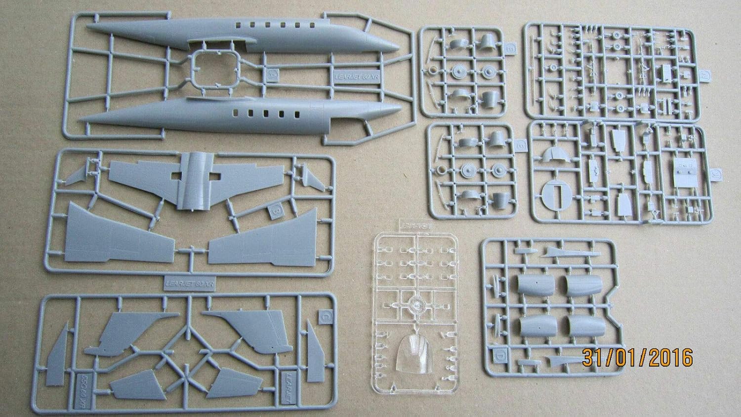 Amodel 72325-1/72 Bombardier Learjet 60XR, Scale Plastic Model kit