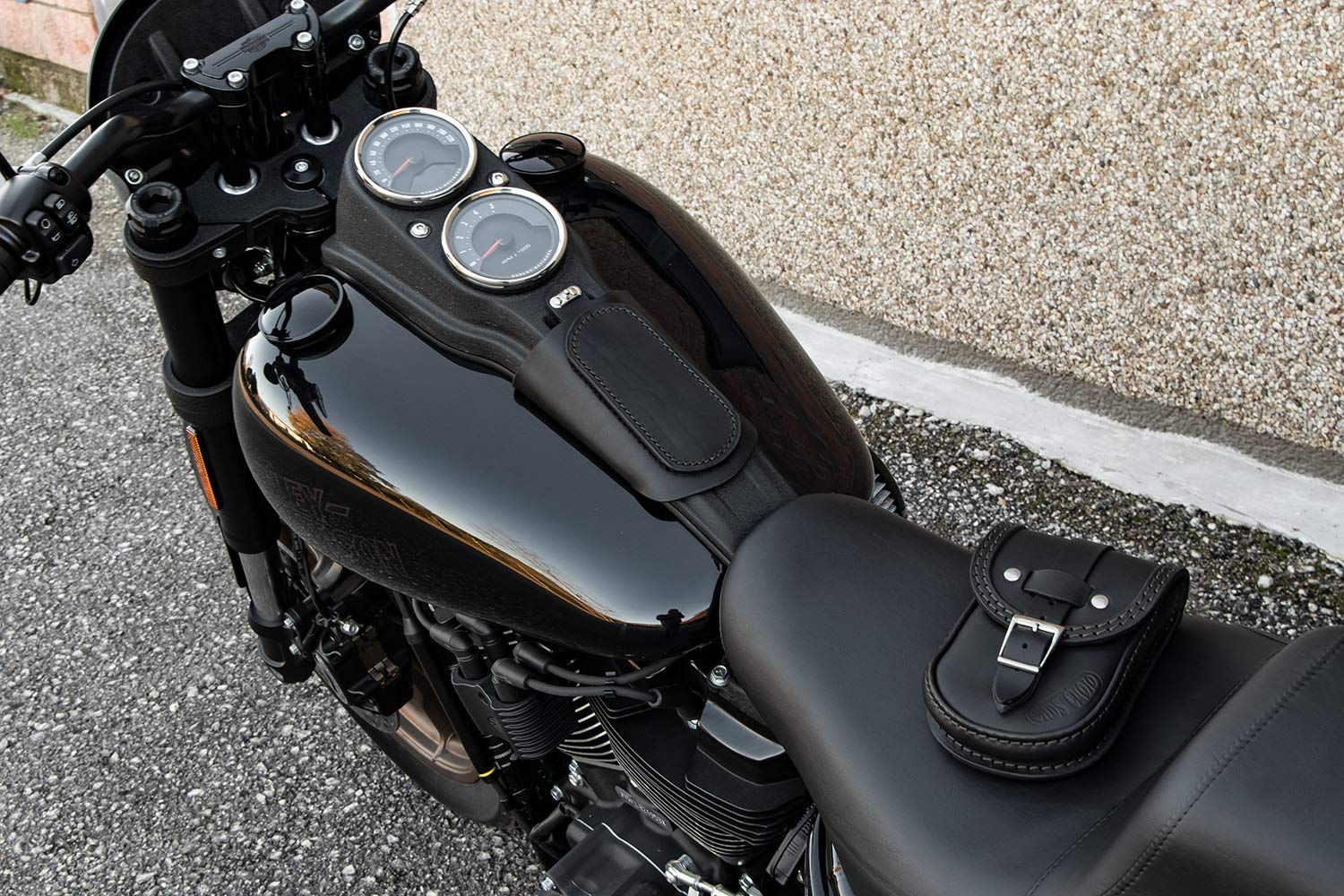 ends cuoio Borsa da serbatoio con aperture rapide in vera pelle compatibile con Harley Davidson Softail Low rider 2018-2020, Low Rider S 2020-2021 | 2022-2024, 100% Made in Italy (Cuciture nere)