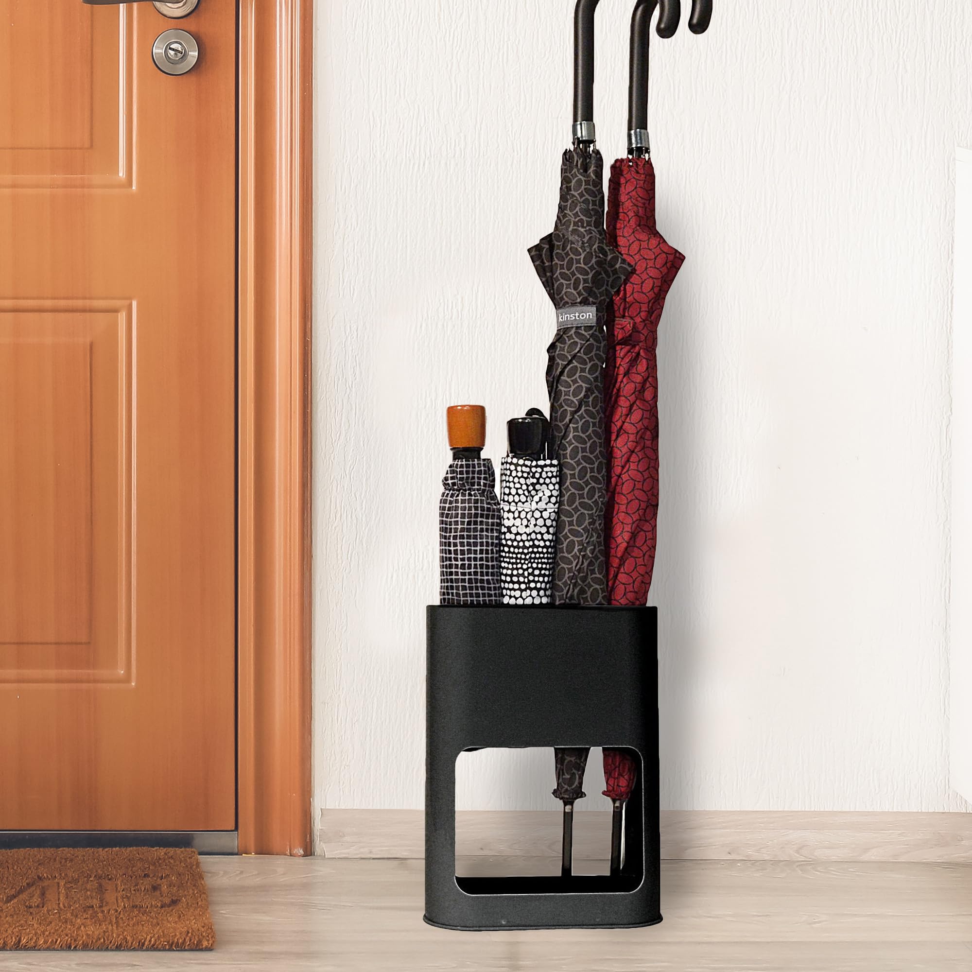 KINSTON - Portaombrelli Nero Design Minimalista - Dimensioni 21 x 28 x 9 cm, Stabile con Vassoio Rimovibile per Asciugatura Rapida - Capacità Fino a 4 Ombrelli, Ideale per Piccoli e Grandi Ombrelli