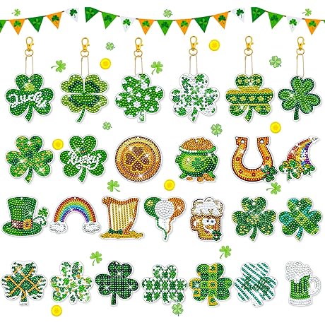 Cludoo Diamond Art Keychains for St. Patrick's Day