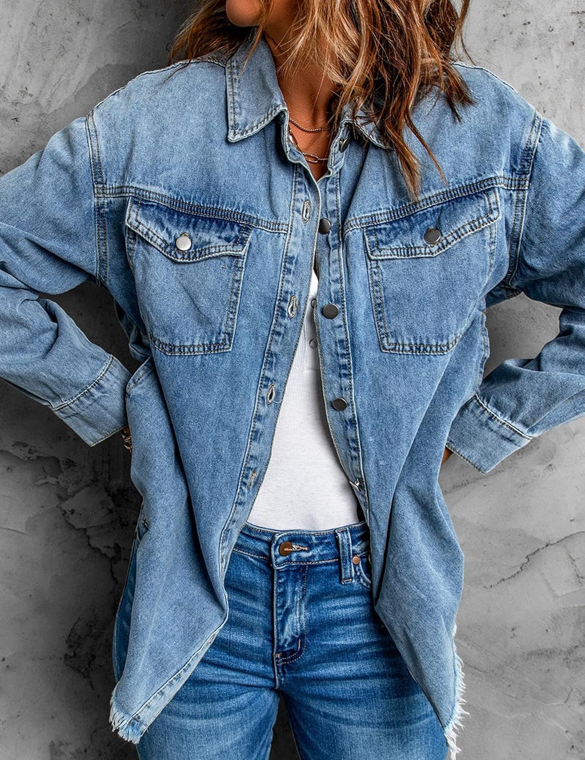 Flygo Women's Oversized Button Up Long Sleeve Frayed Hem Trucker Denim Jean Jacket