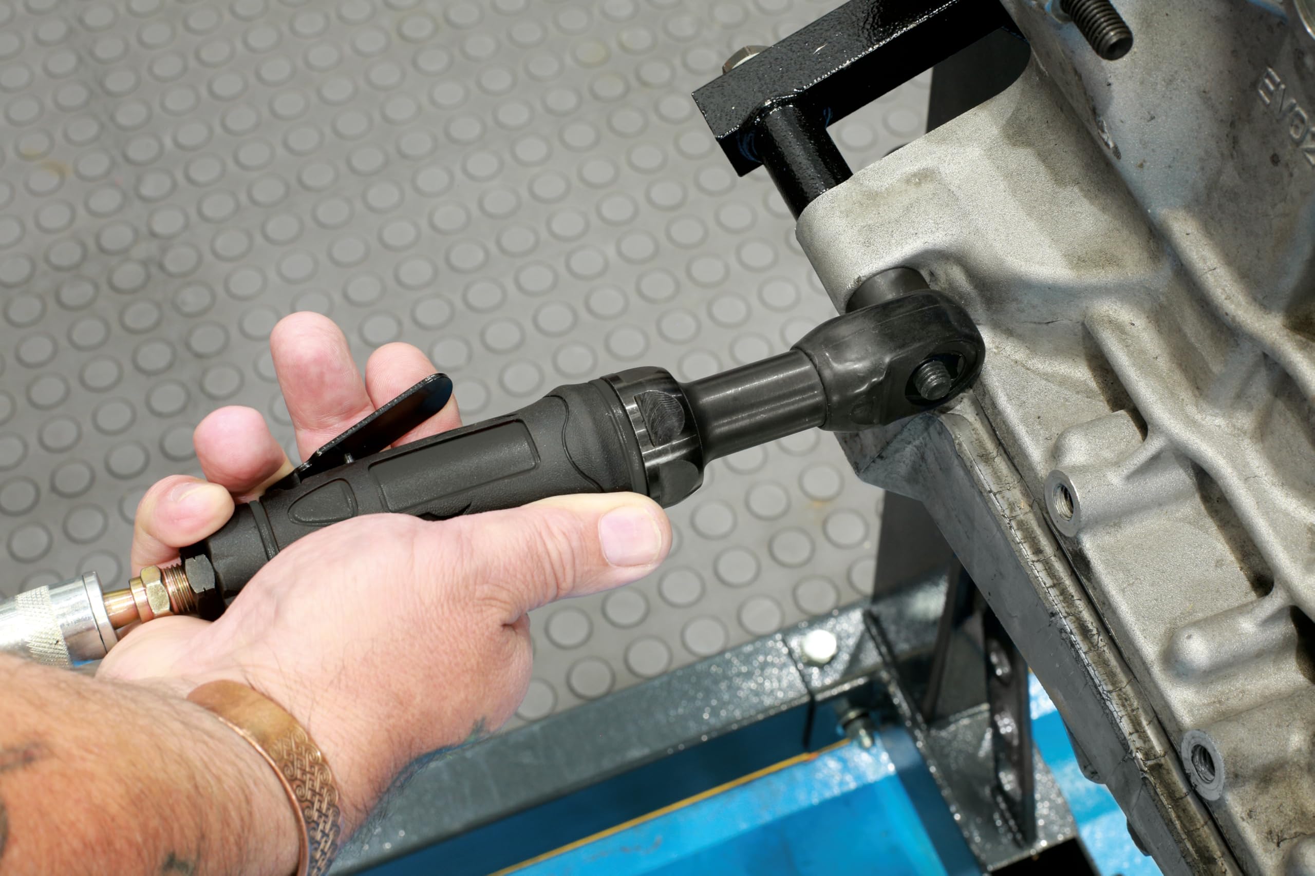 Laser 9016 Go Thru Air Ratchet Socket & Bit Set - Amazon.com